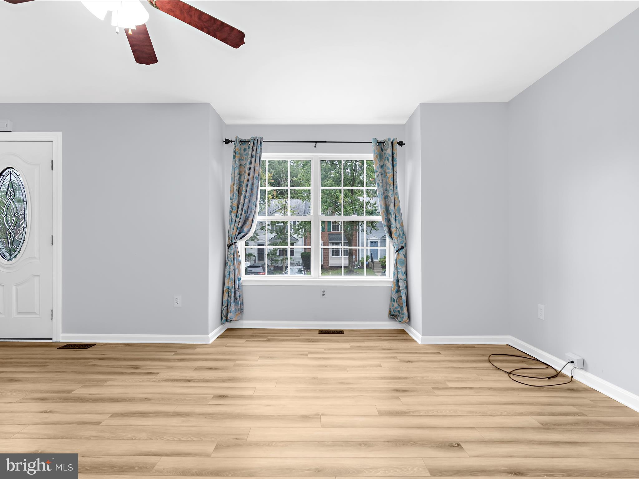 SEVEN OAKS - Residential