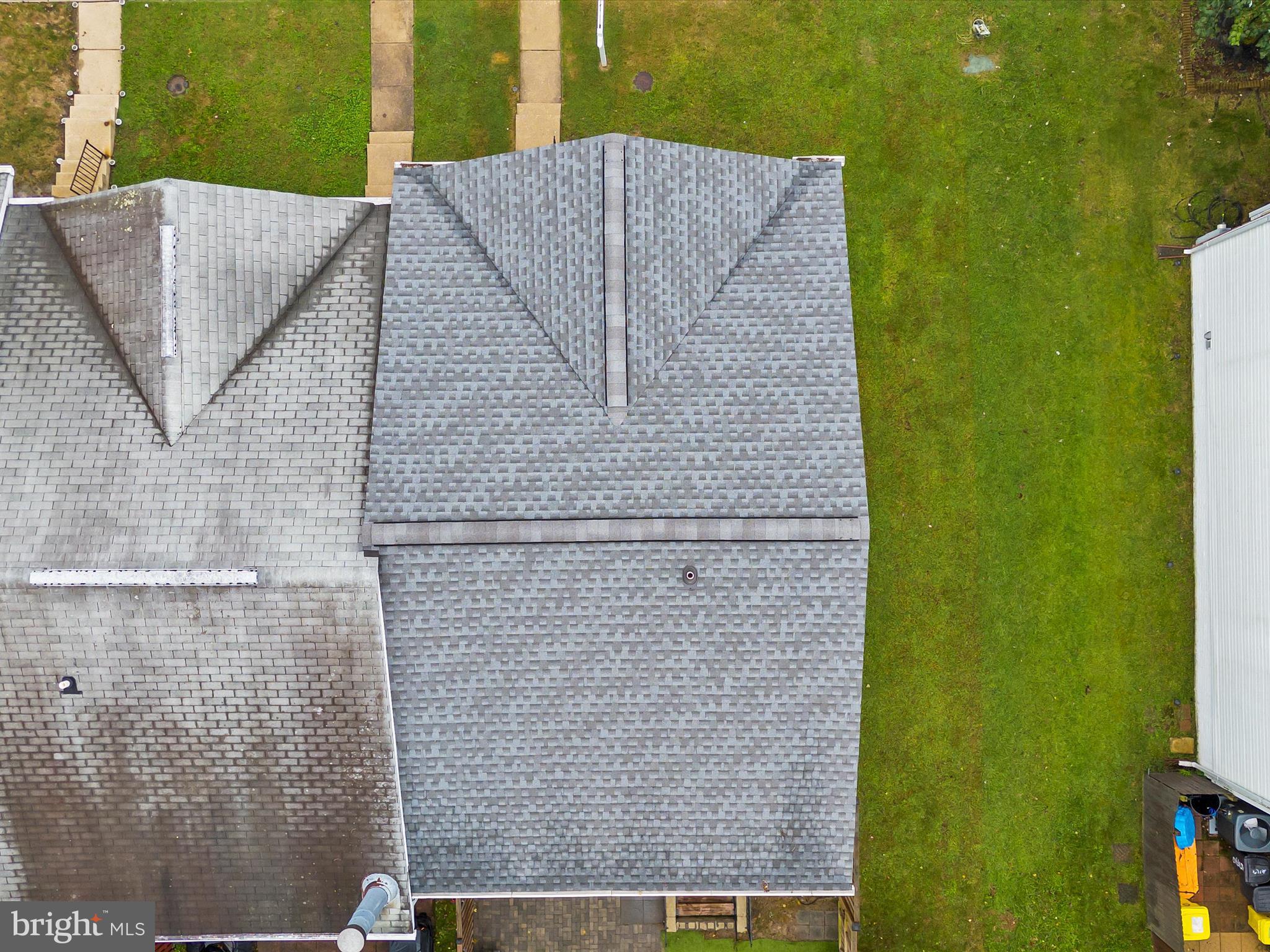 SEVEN OAKS - Residential