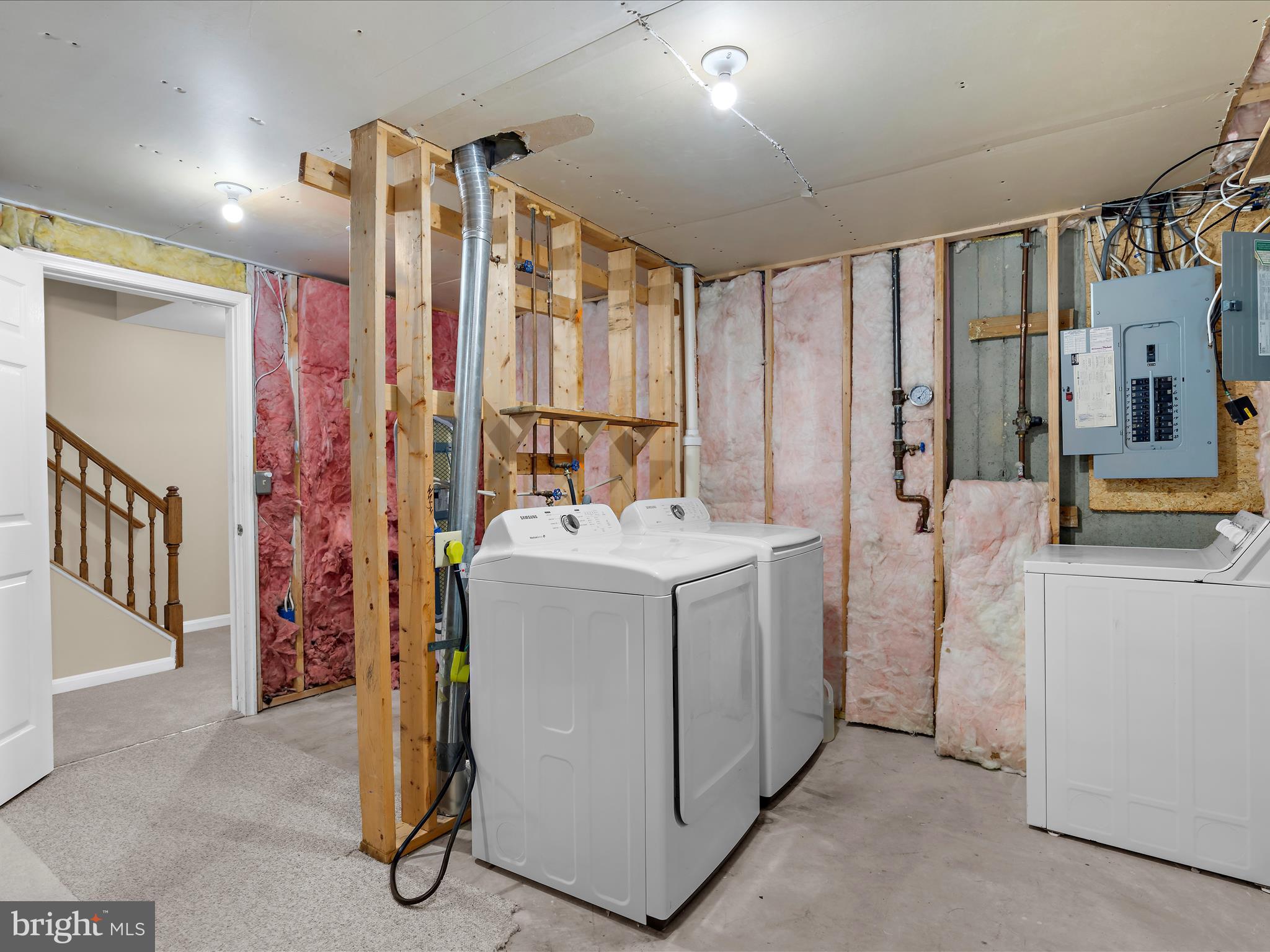 SEVEN OAKS - Residential