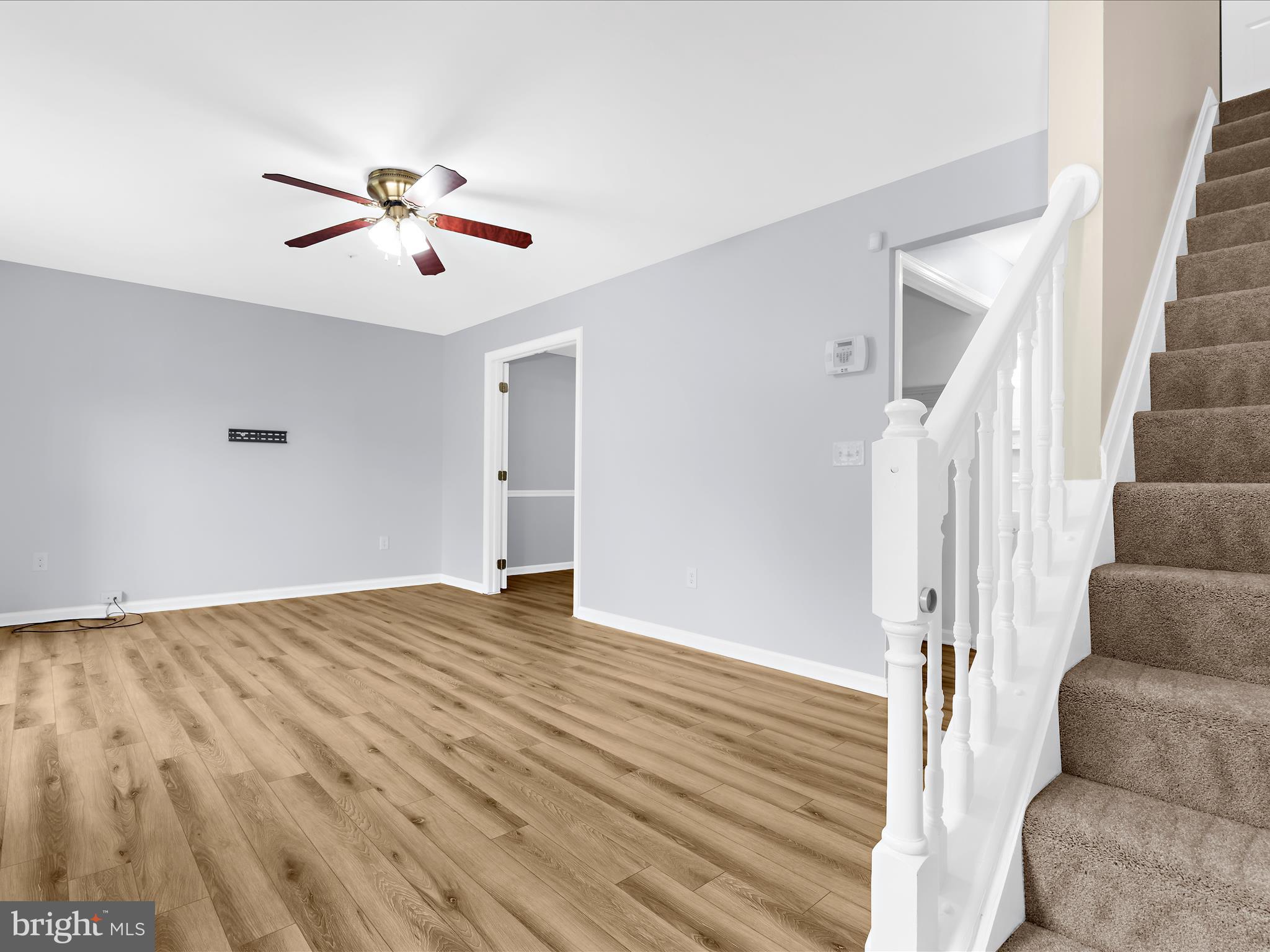 SEVEN OAKS - Residential