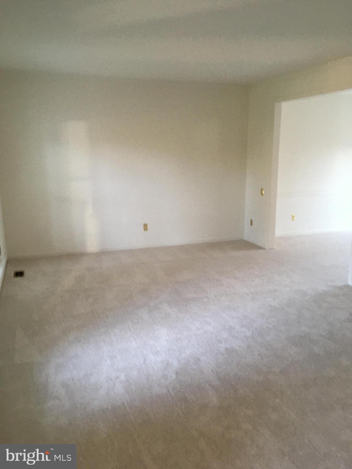 TWIN OAKS FARM - Residential