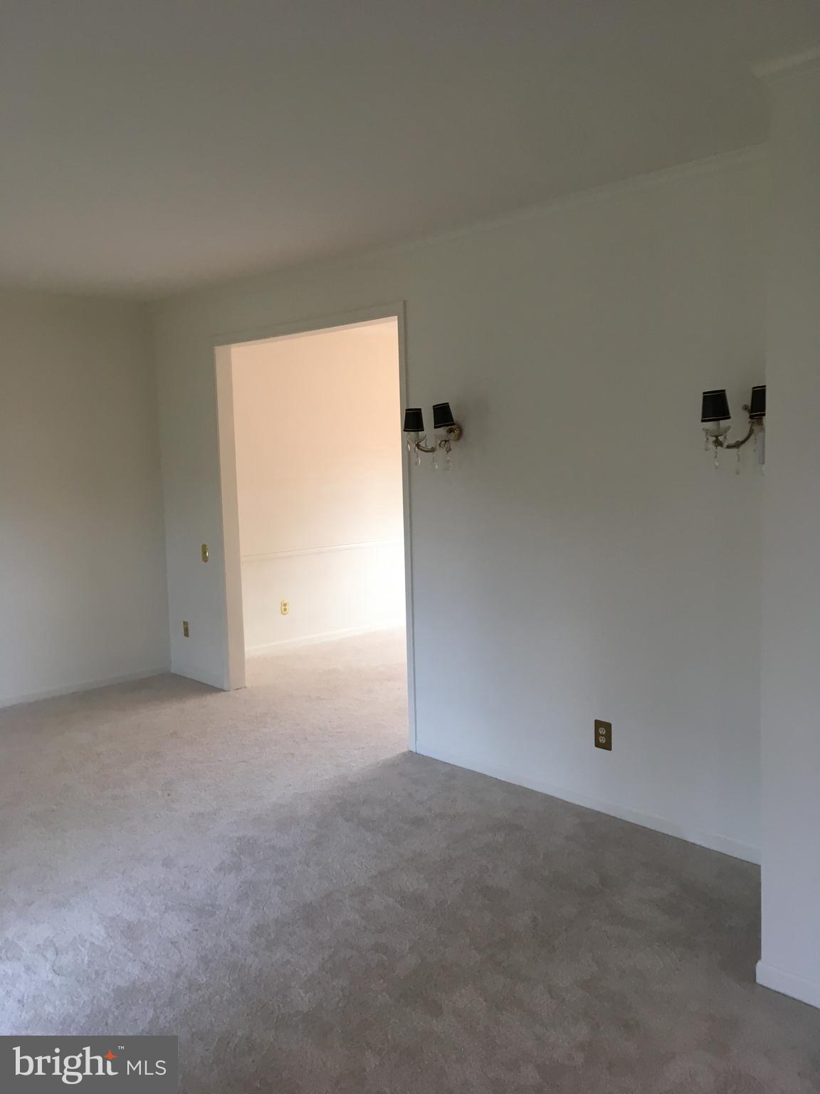 TWIN OAKS FARM - Residential