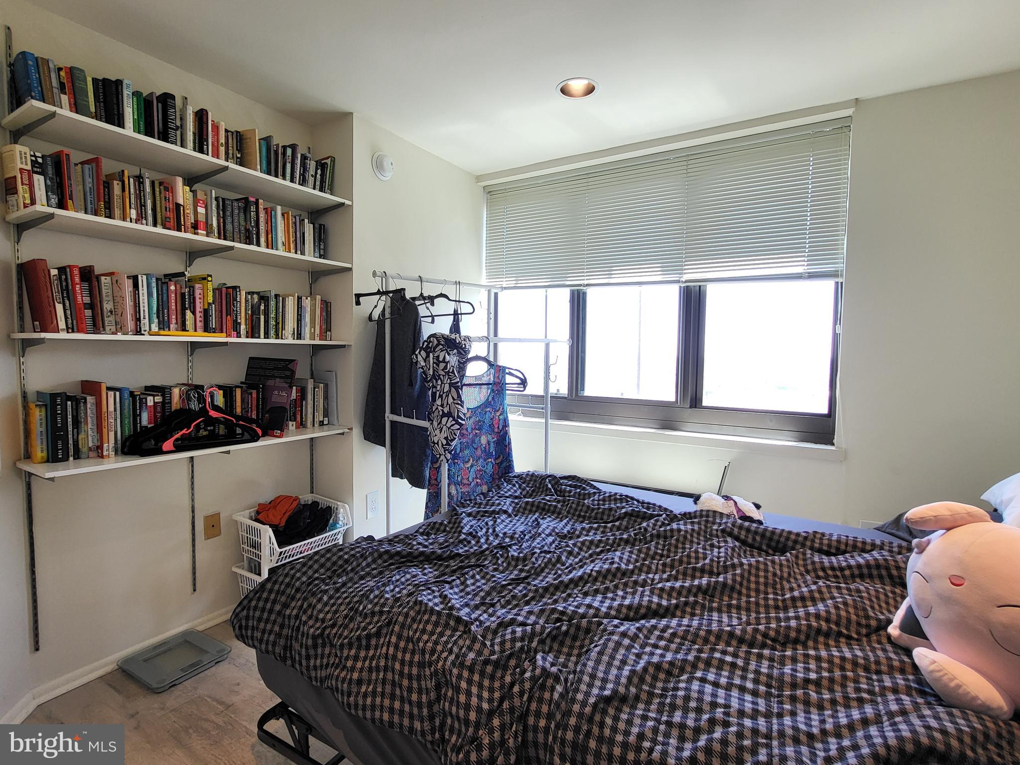 AVENUE OF THE ARTS - Residential Lease