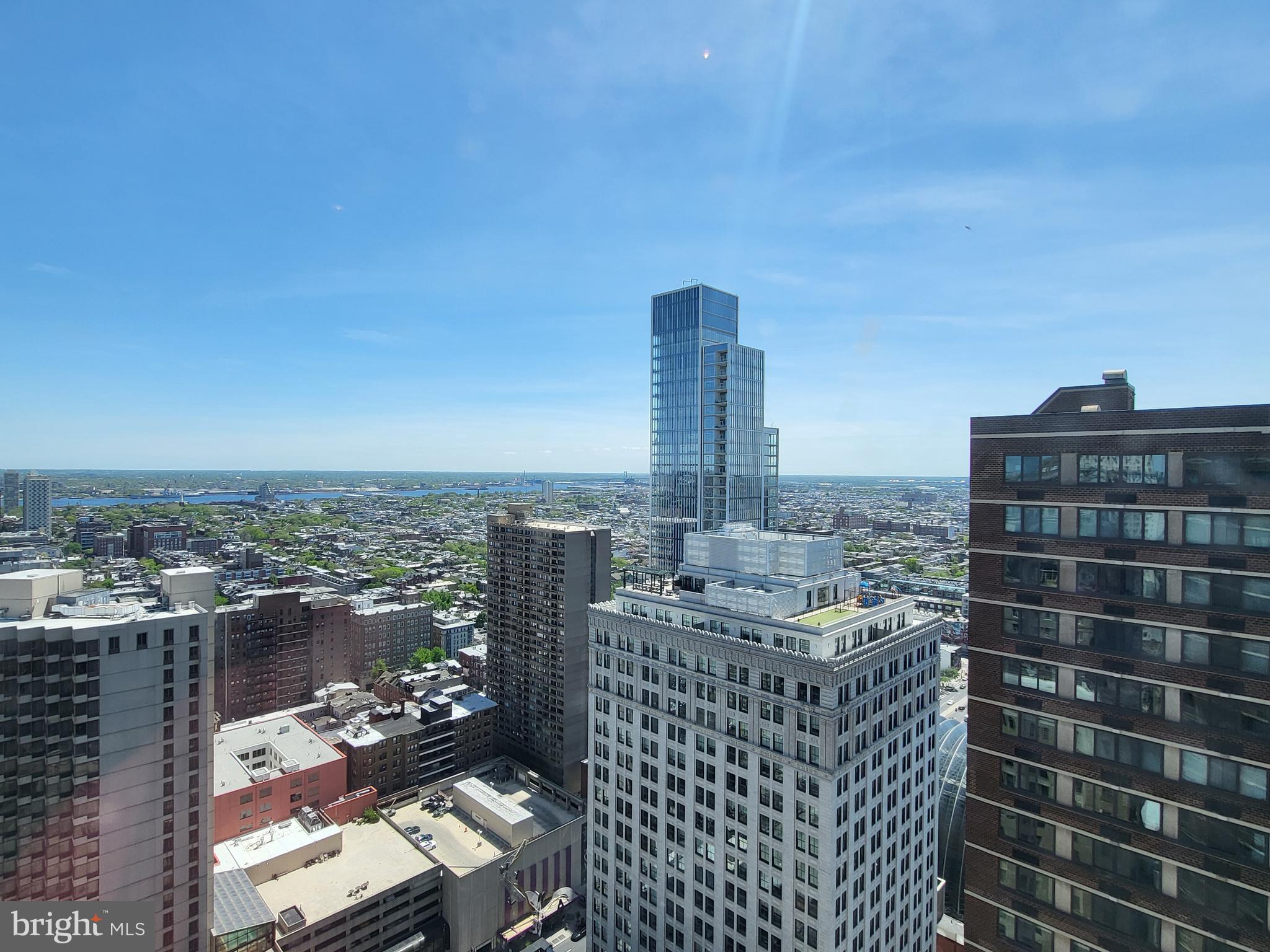 AVENUE OF THE ARTS - Residential Lease