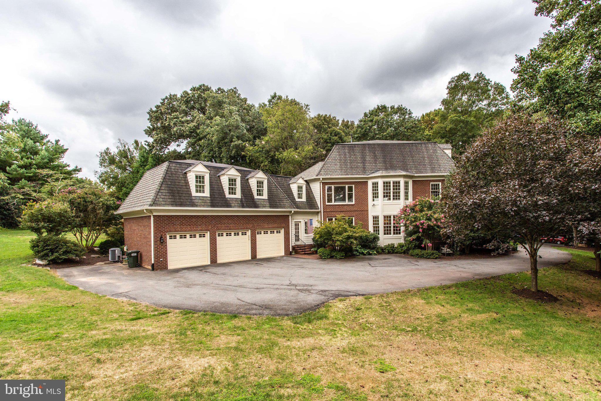 PROSPECT HILLS - Residential