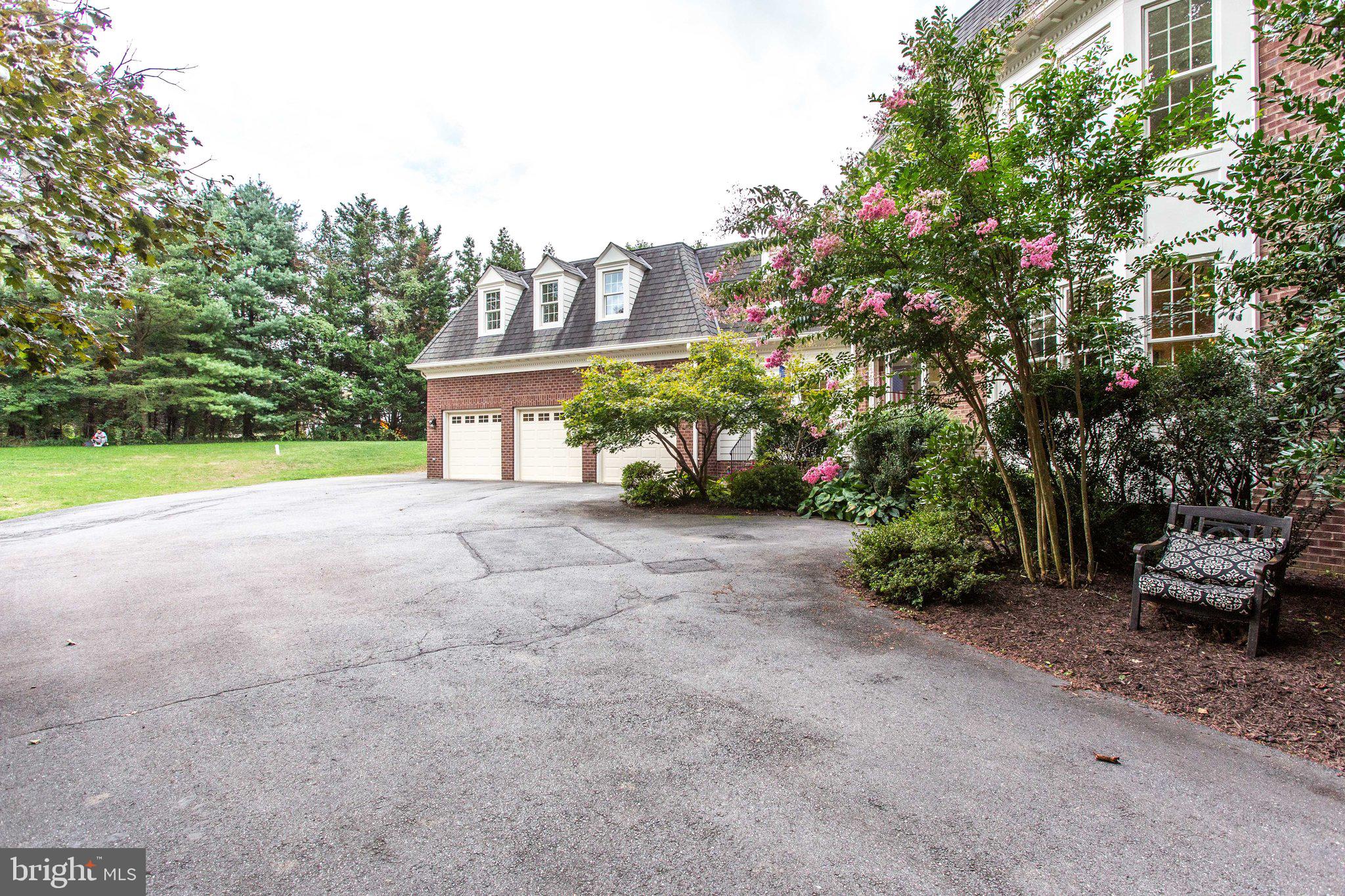 PROSPECT HILLS - Residential