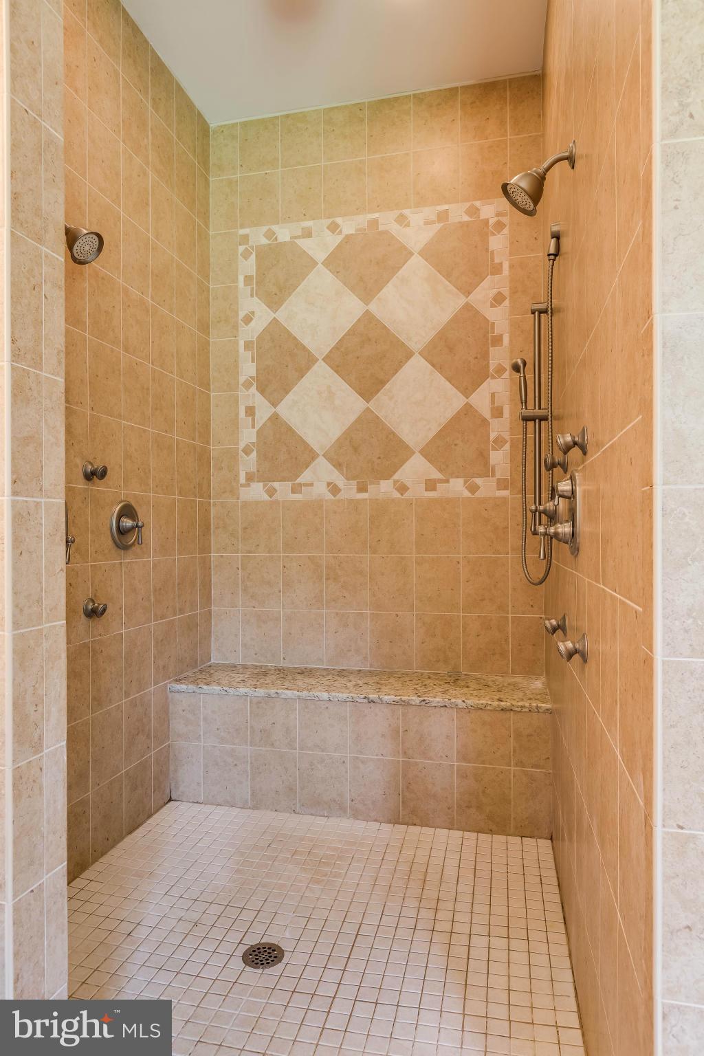 MOORES - Residential