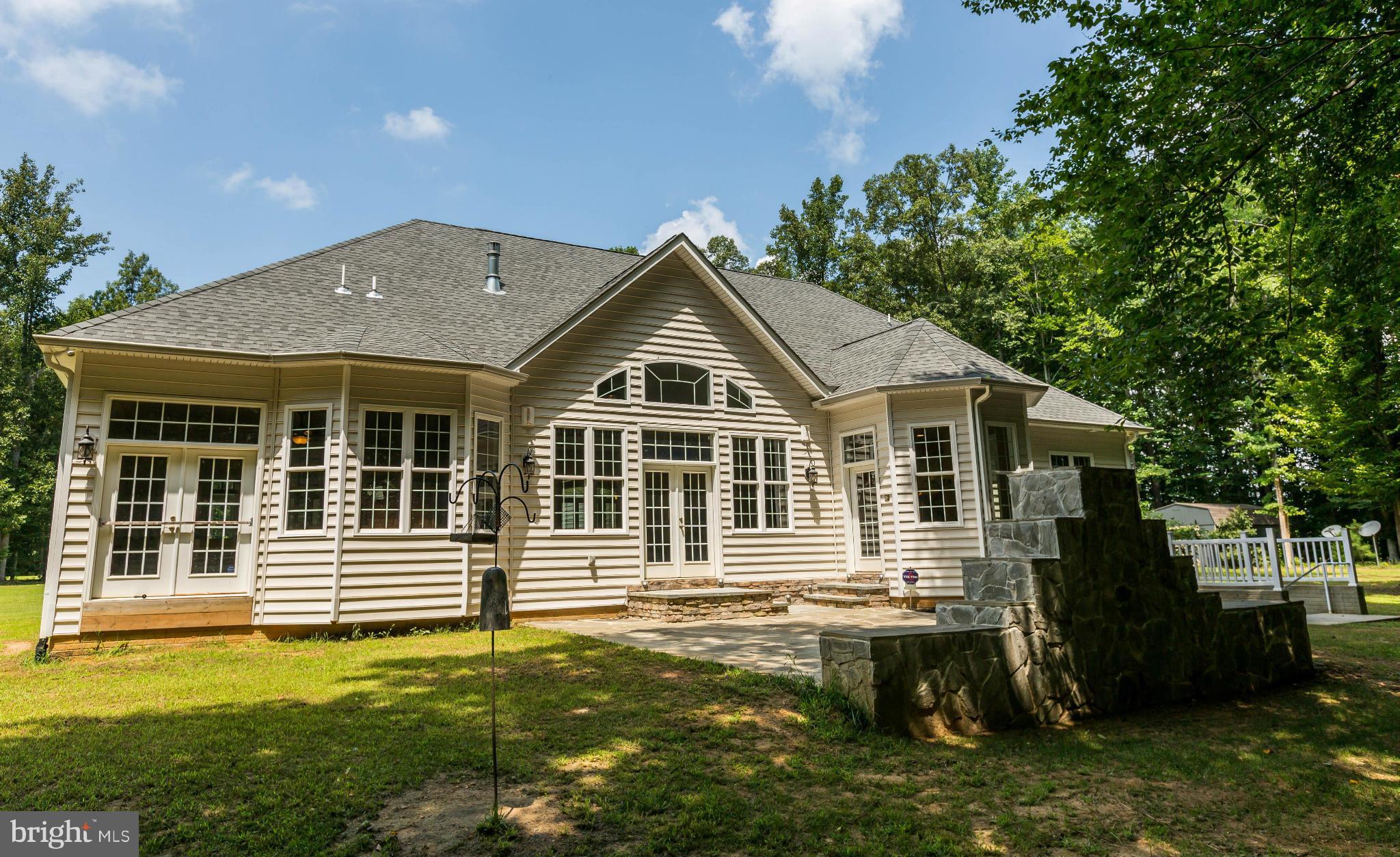MOORES - Residential