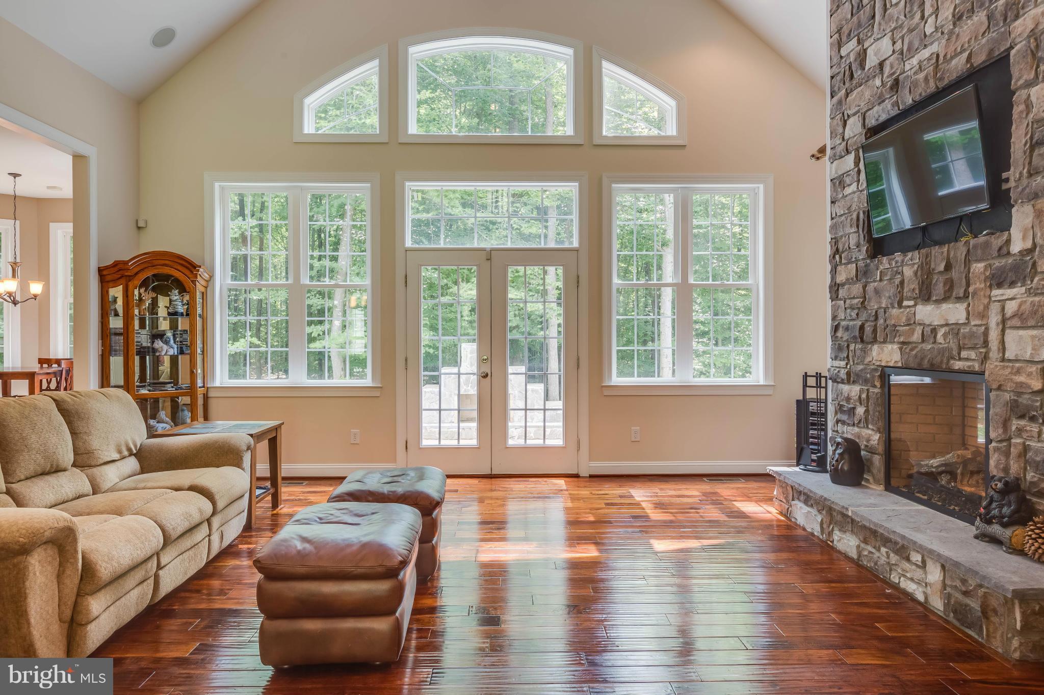 MOORES - Residential