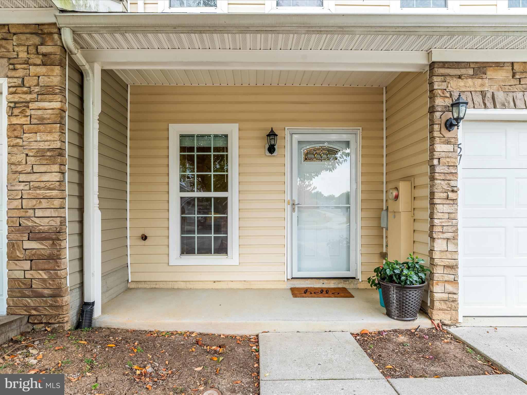 ARCHERS ROCK - Residential