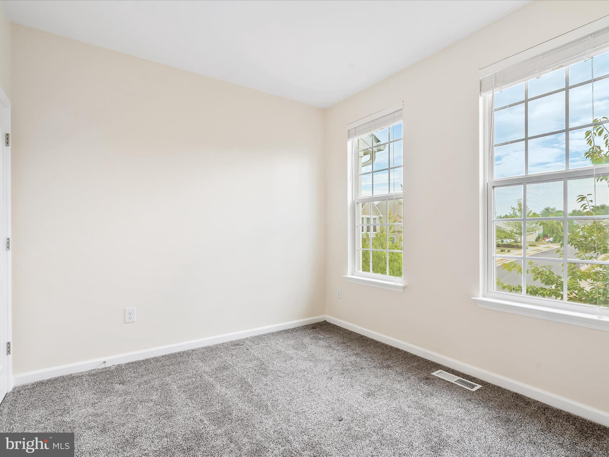 ARCHERS ROCK - Residential