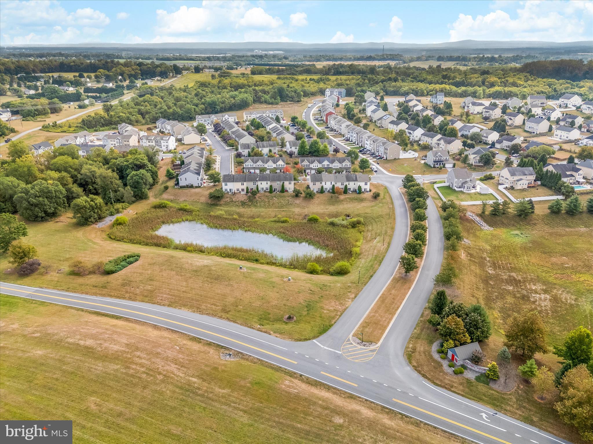 ARCHERS ROCK - Residential