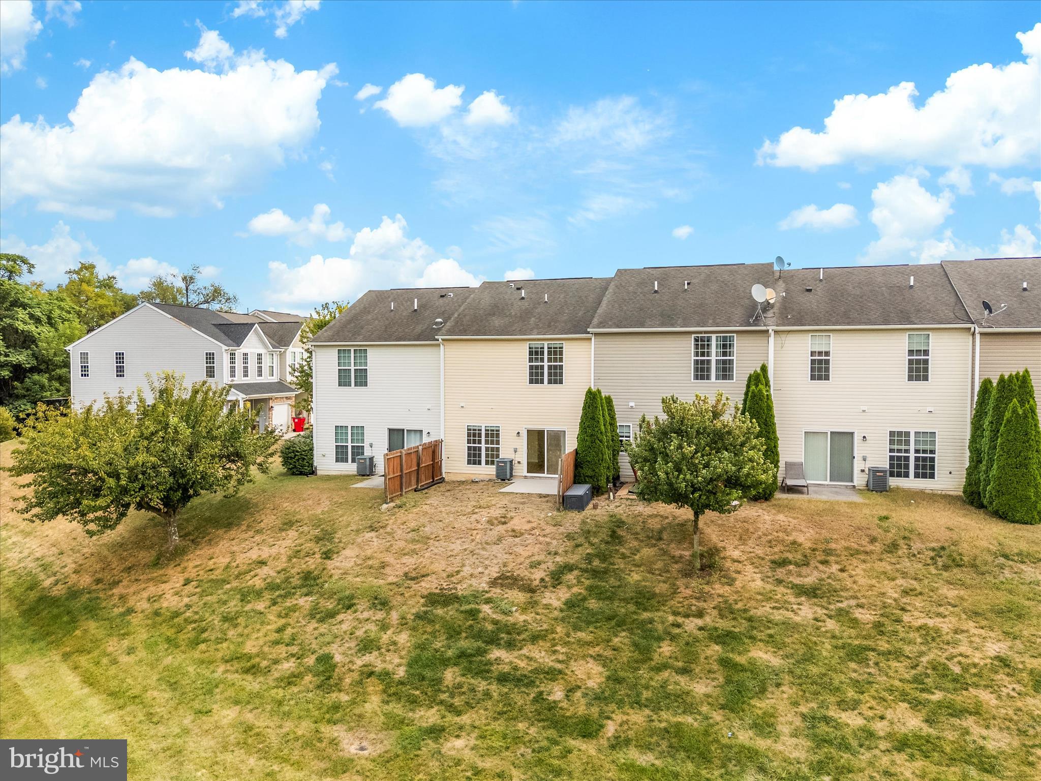 ARCHERS ROCK - Residential