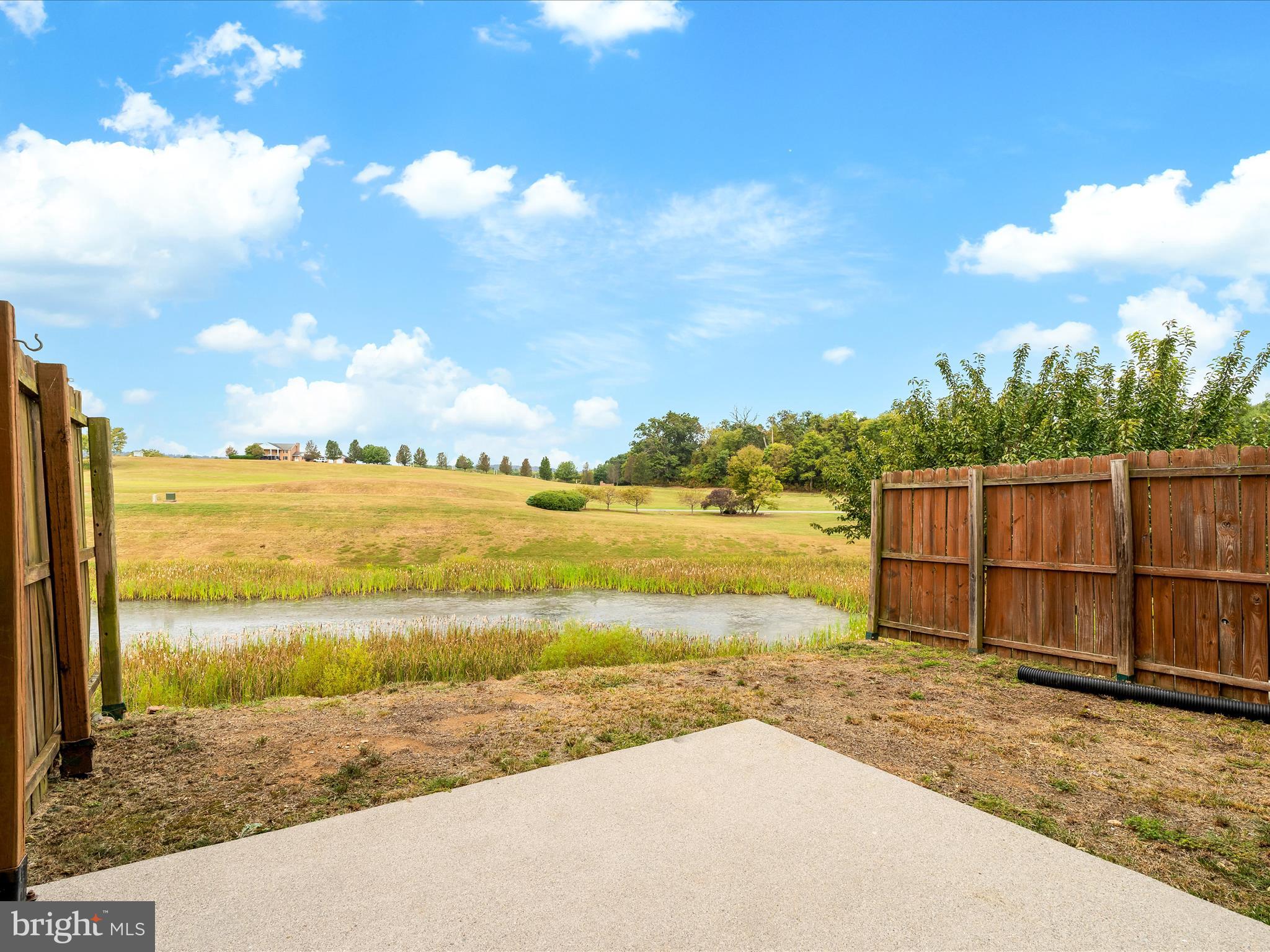 ARCHERS ROCK - Residential