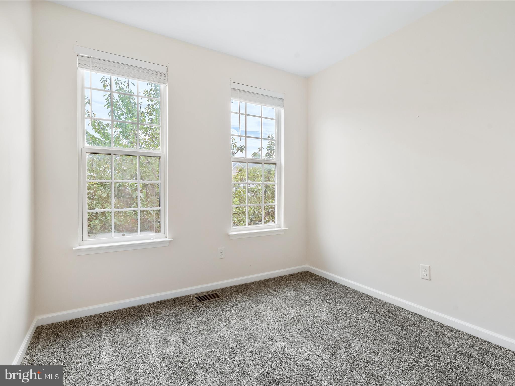 ARCHERS ROCK - Residential