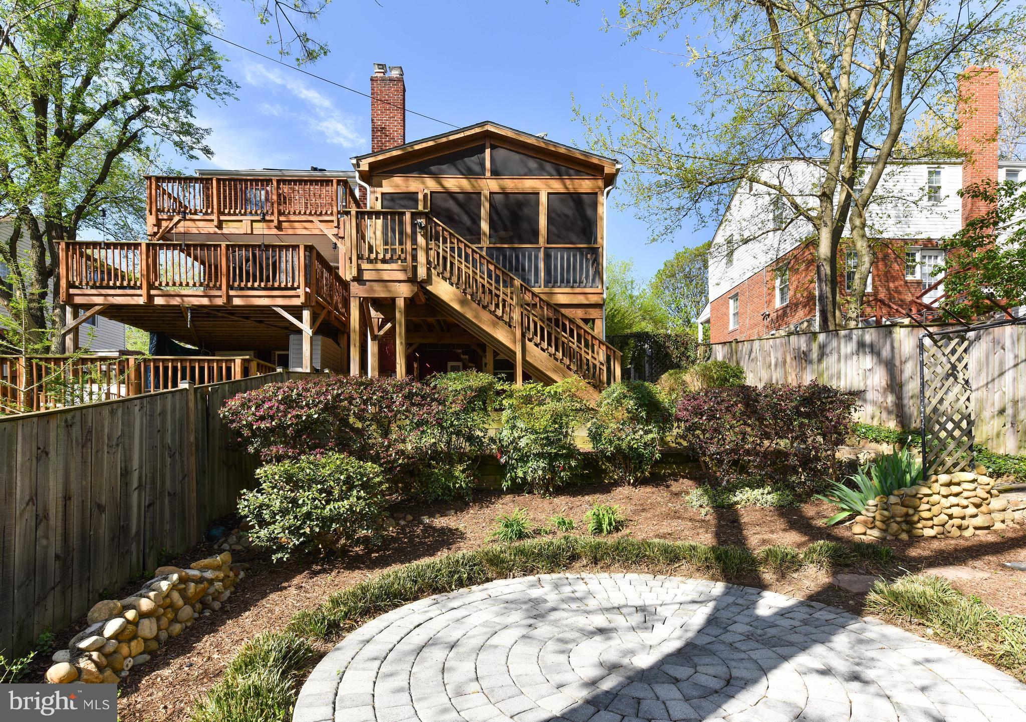 JEFFERSON MANOR - Residential