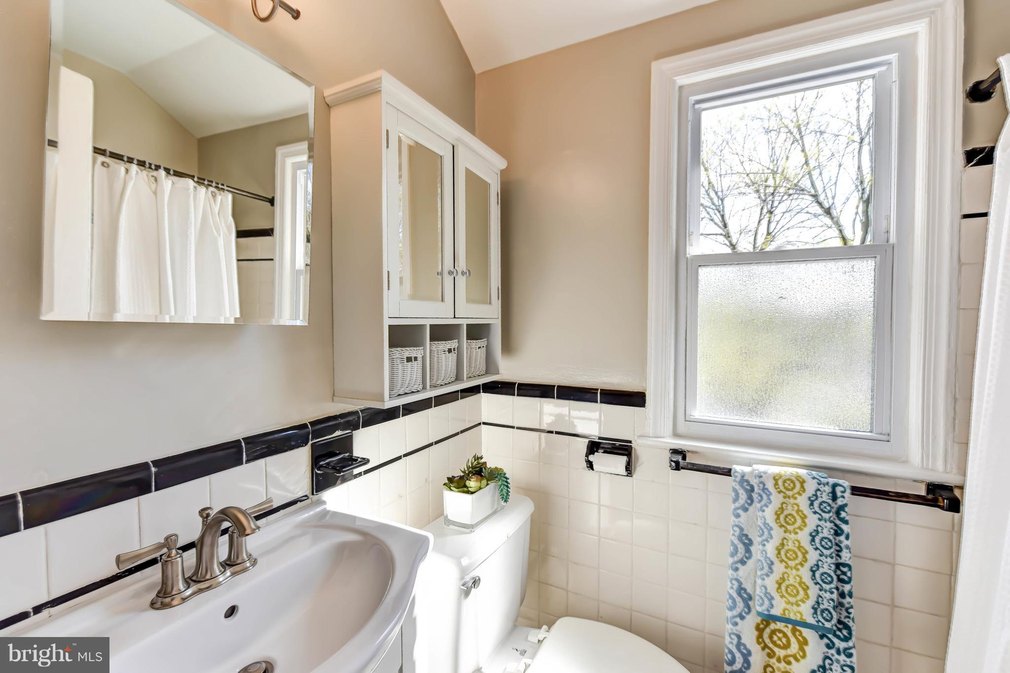 JEFFERSON MANOR - Residential