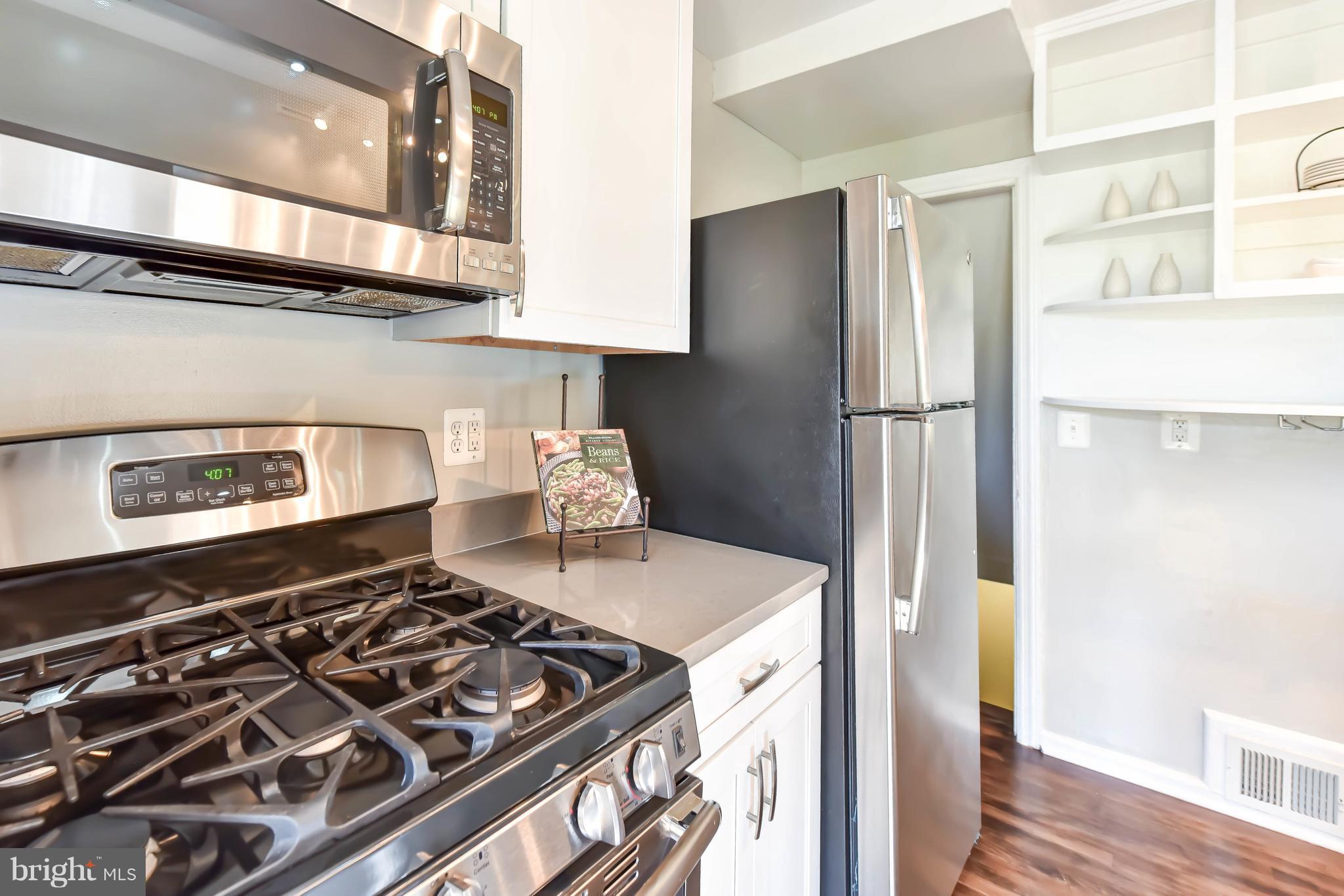 JEFFERSON MANOR - Residential