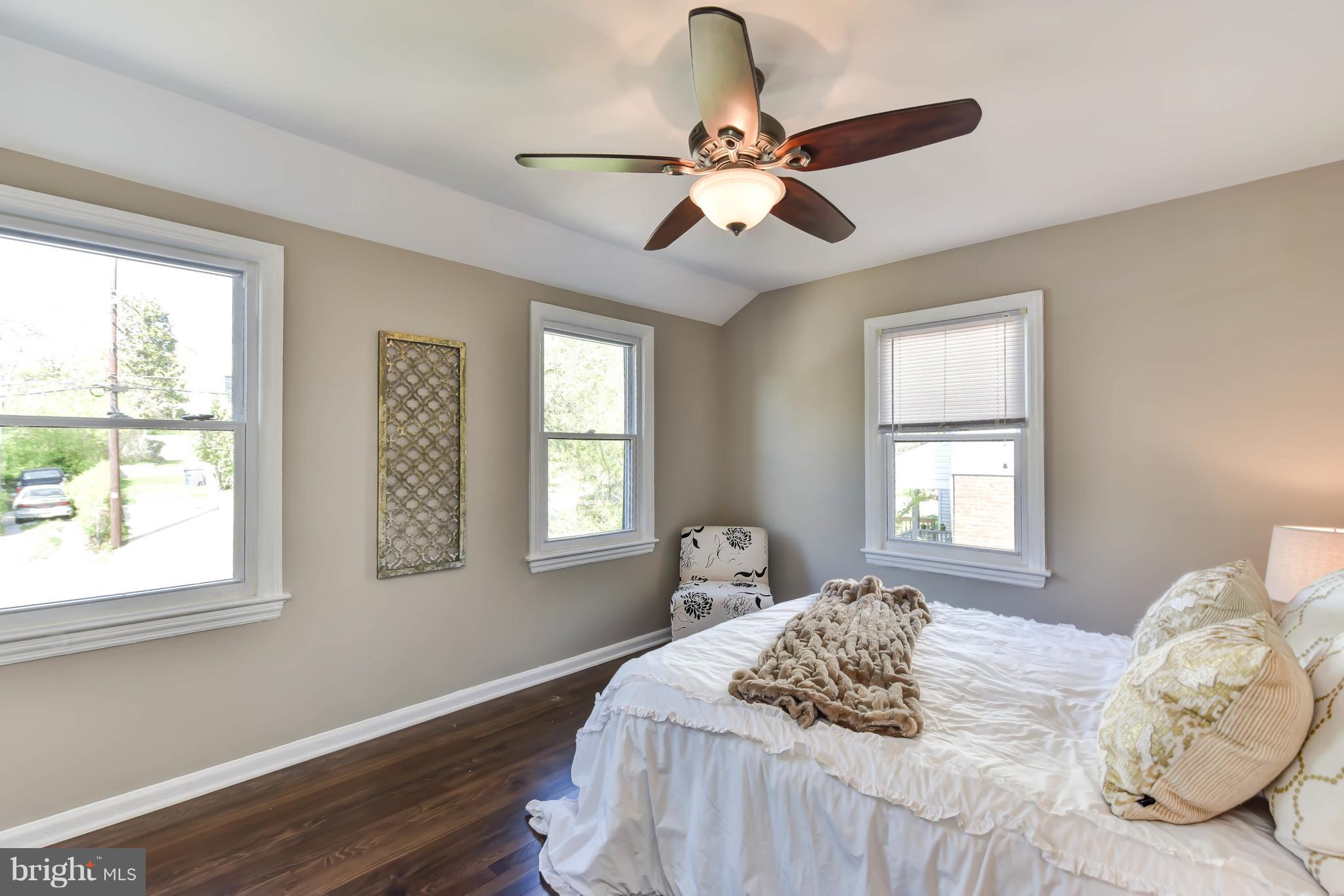 JEFFERSON MANOR - Residential