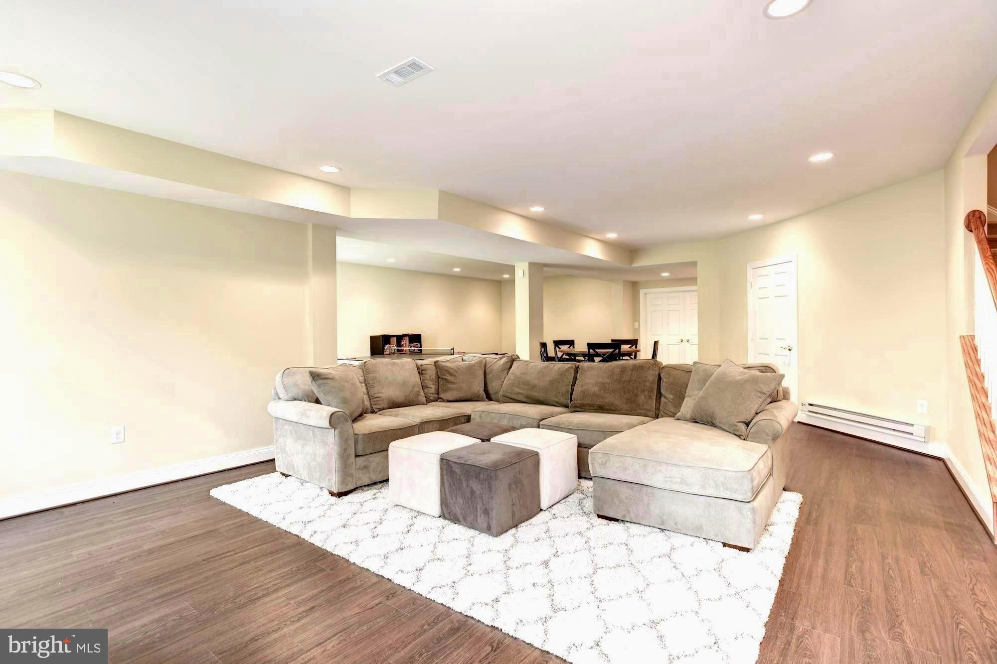 STEVENSON ESTATES - Residential