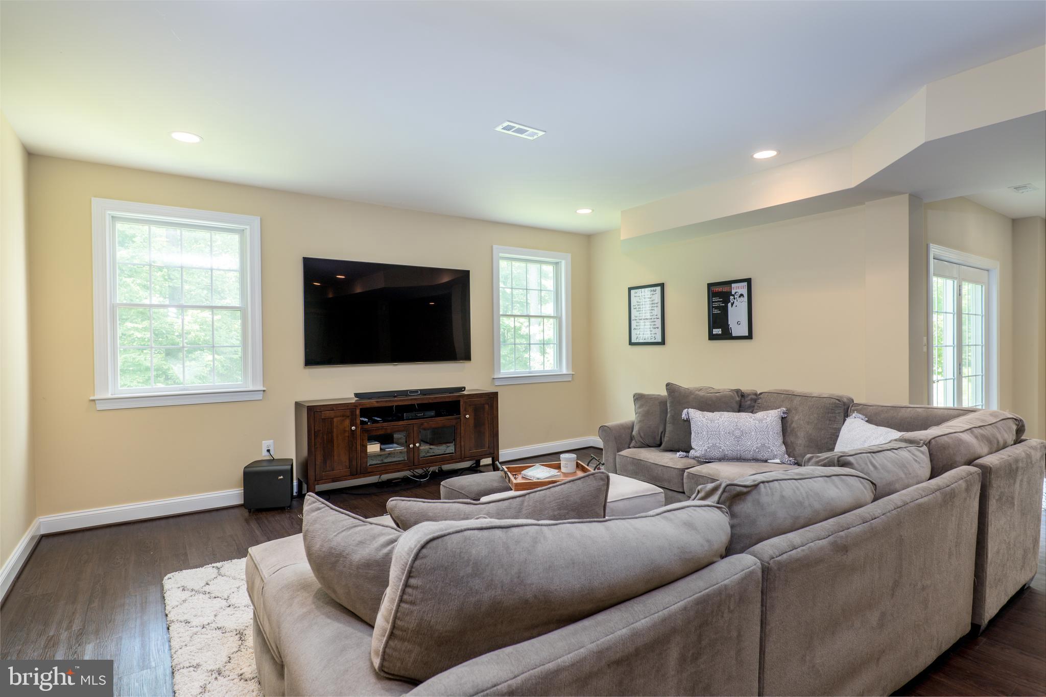 STEVENSON ESTATES - Residential