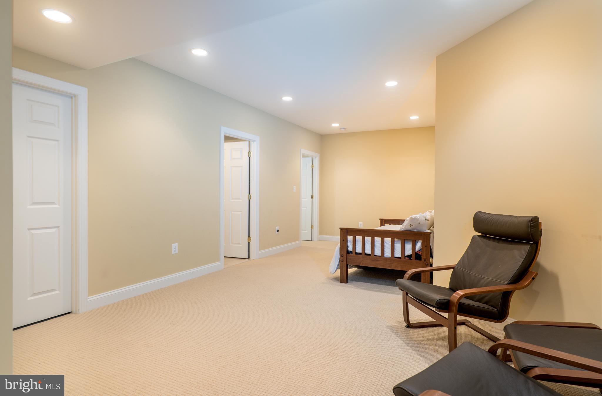 STEVENSON ESTATES - Residential