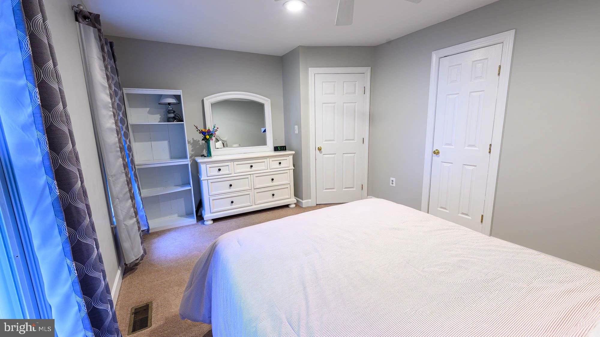 WHEATFIELD - Residential