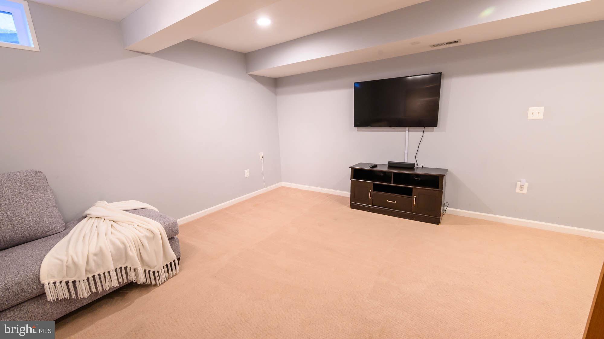 WHEATFIELD - Residential