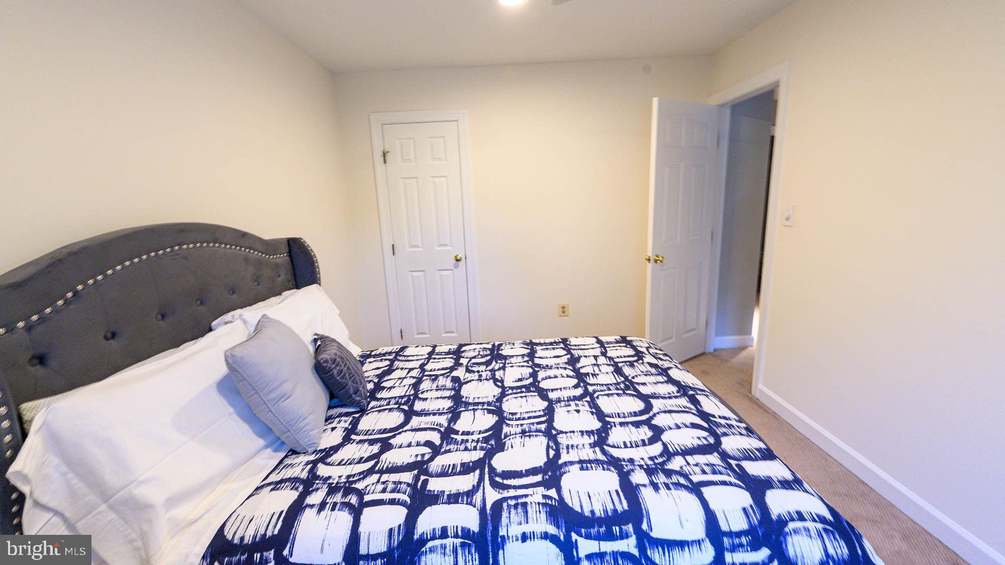 WHEATFIELD - Residential
