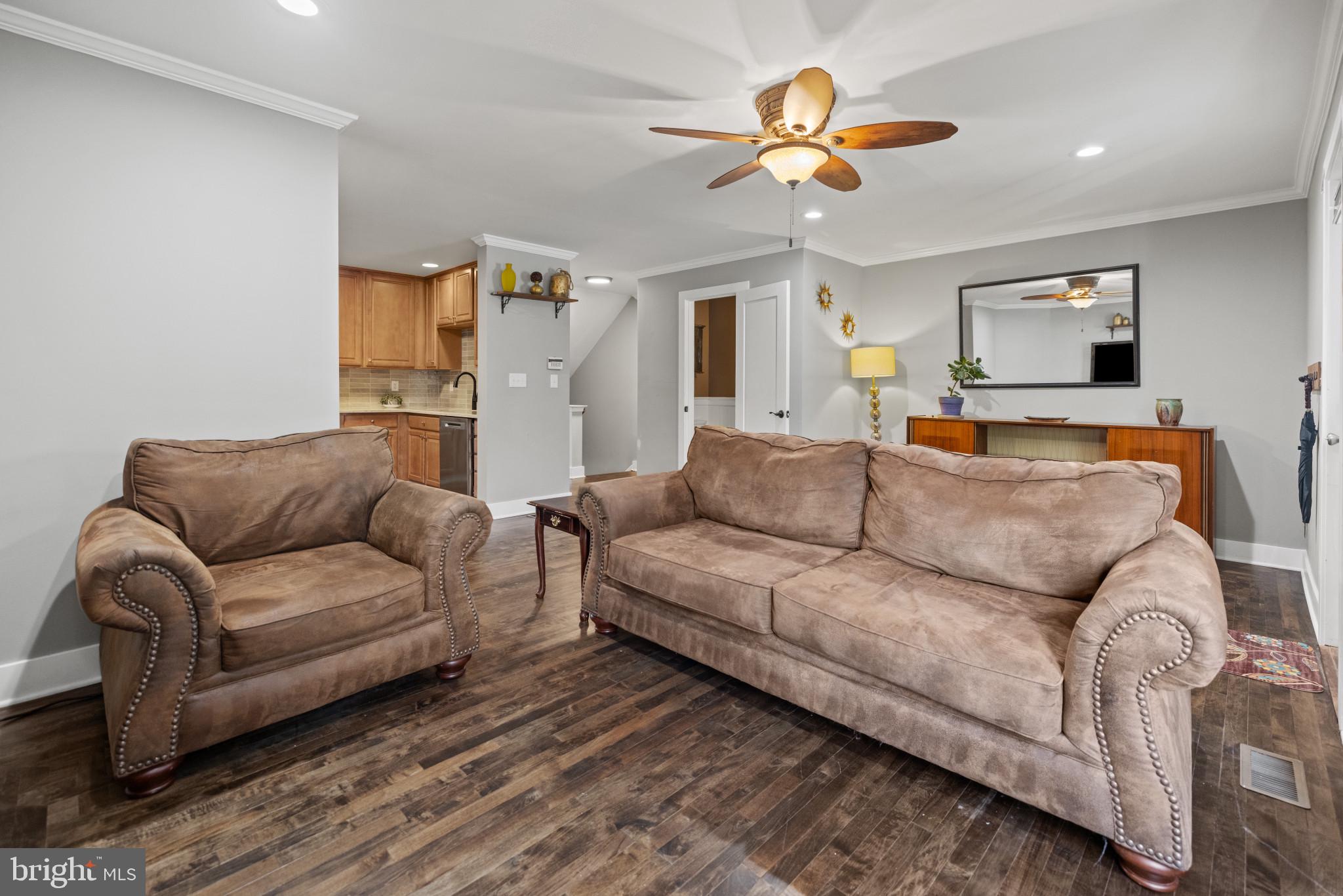 1051 SQUARE DRIVE 3