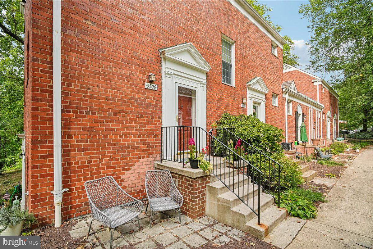 3506 MARTHA CUSTIS DRIVE