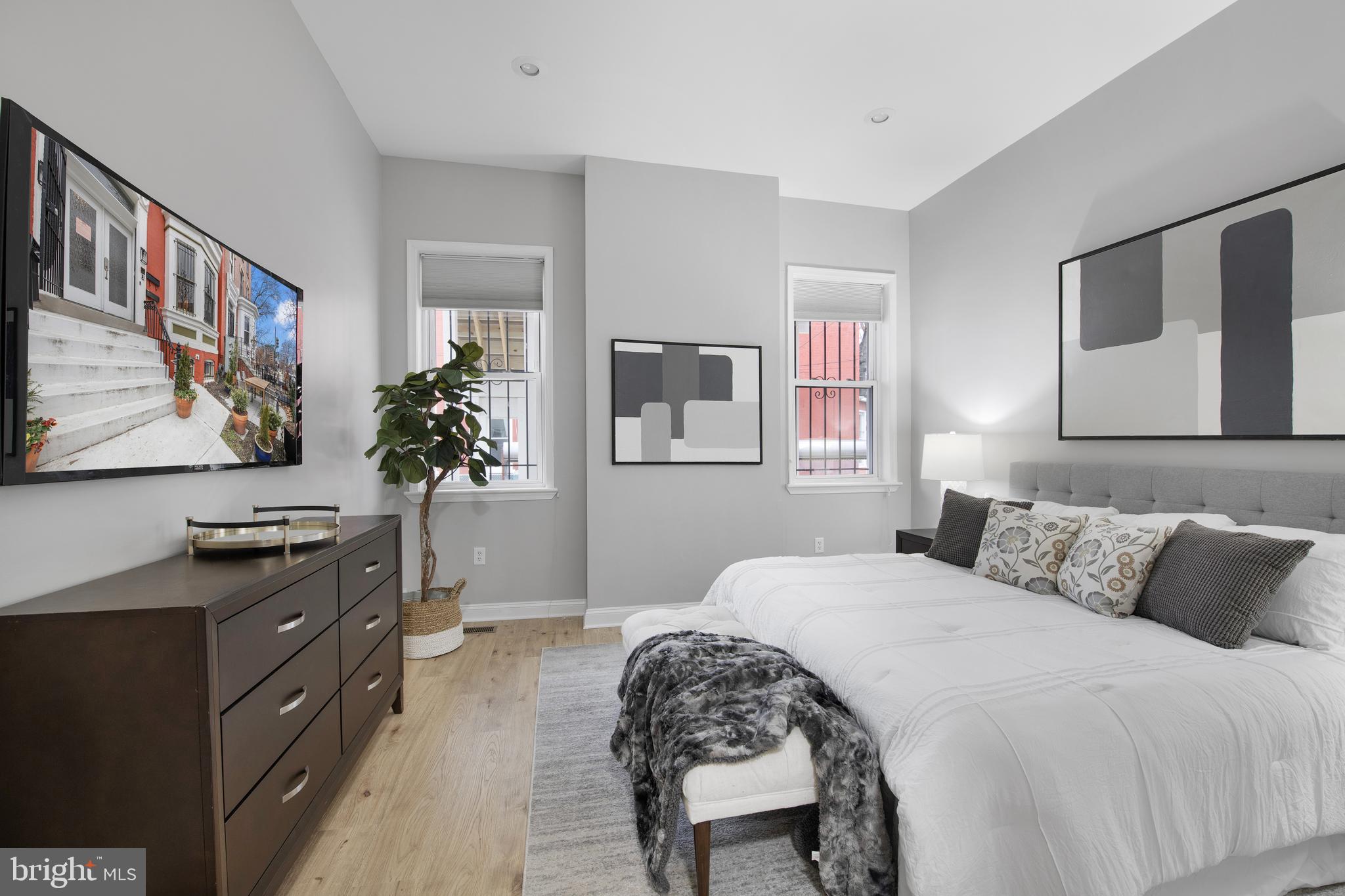 LOGAN/SHAW - Residential Lease