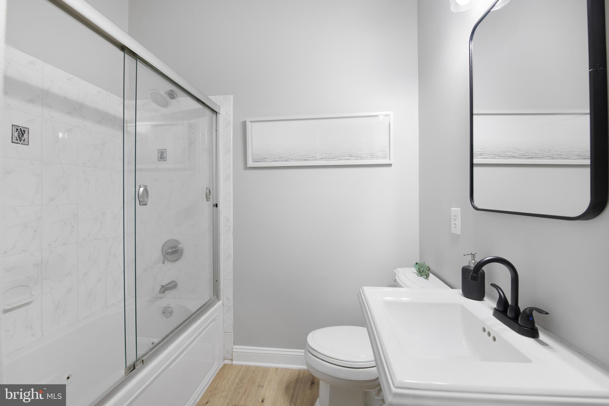 LOGAN/SHAW - Residential Lease