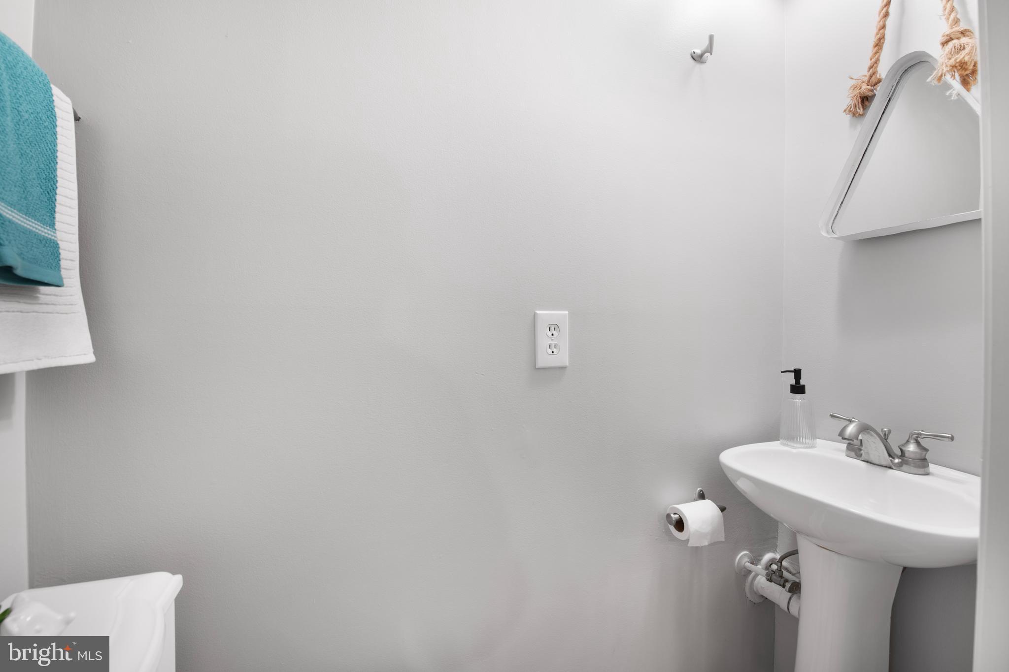 LOGAN/SHAW - Residential Lease