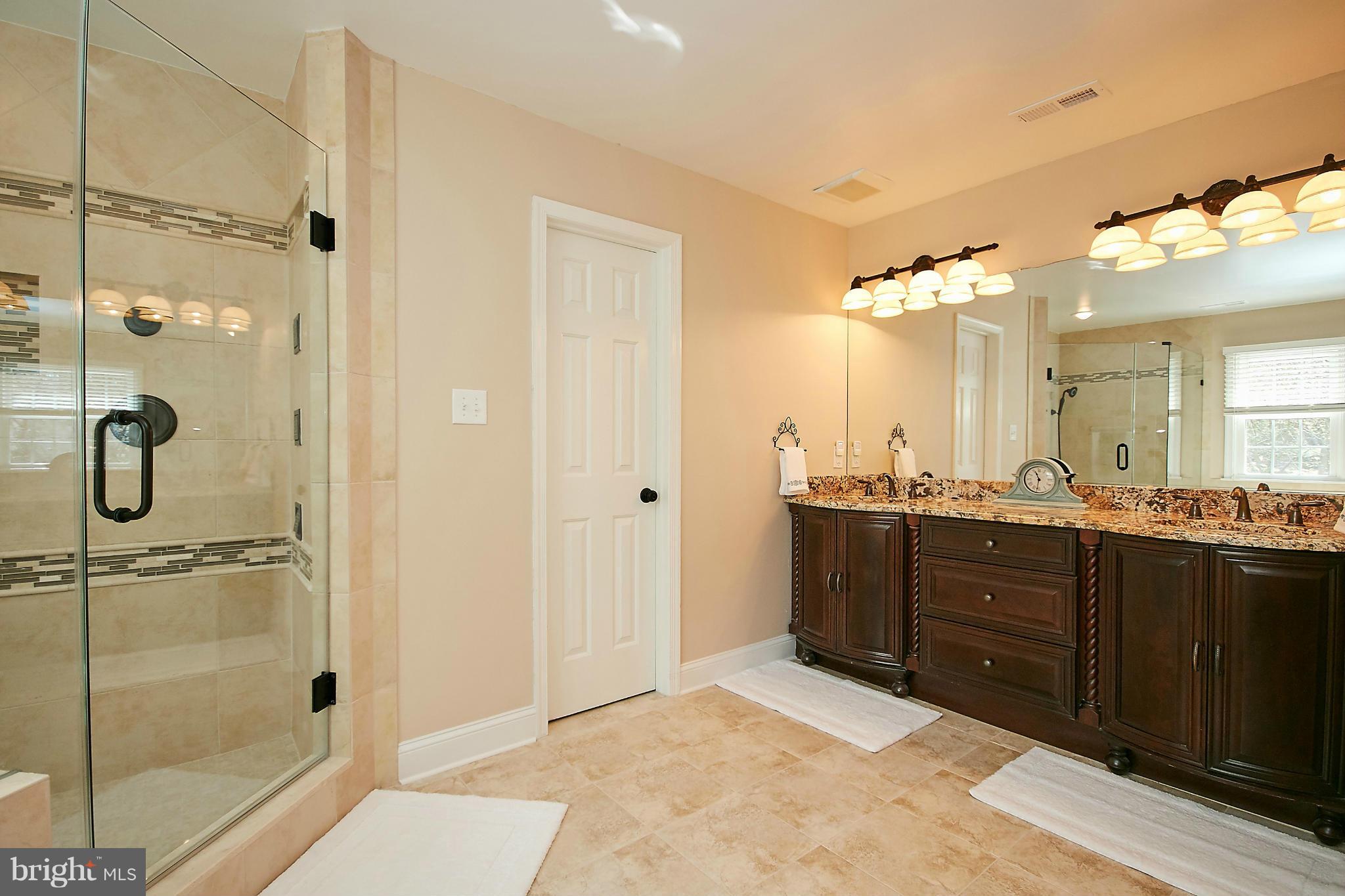 MIDDLEFORD - Residential