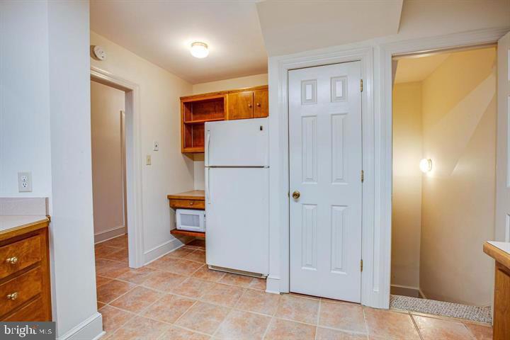 MARY WASHINGTON SQUARE - Residential Lease