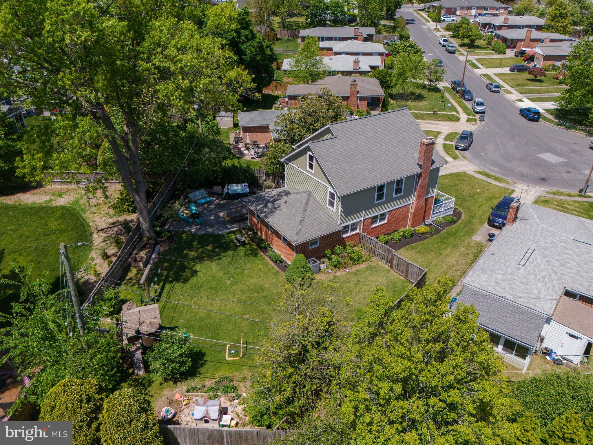 BEAUMONT GARDENS - Residential