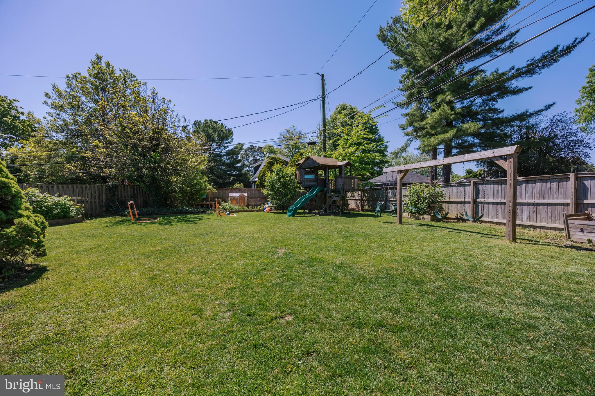 BEAUMONT GARDENS - Residential