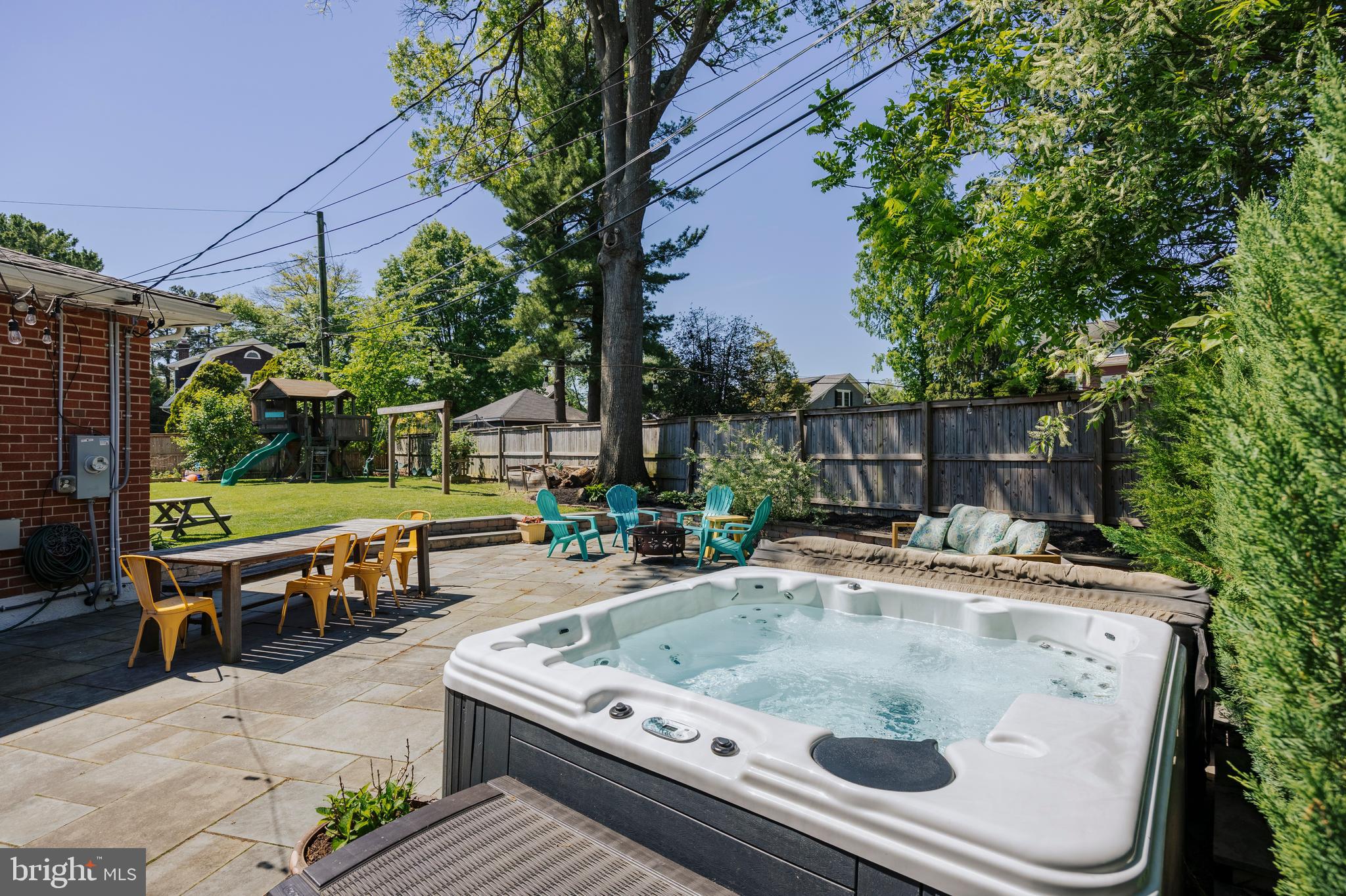 BEAUMONT GARDENS - Residential
