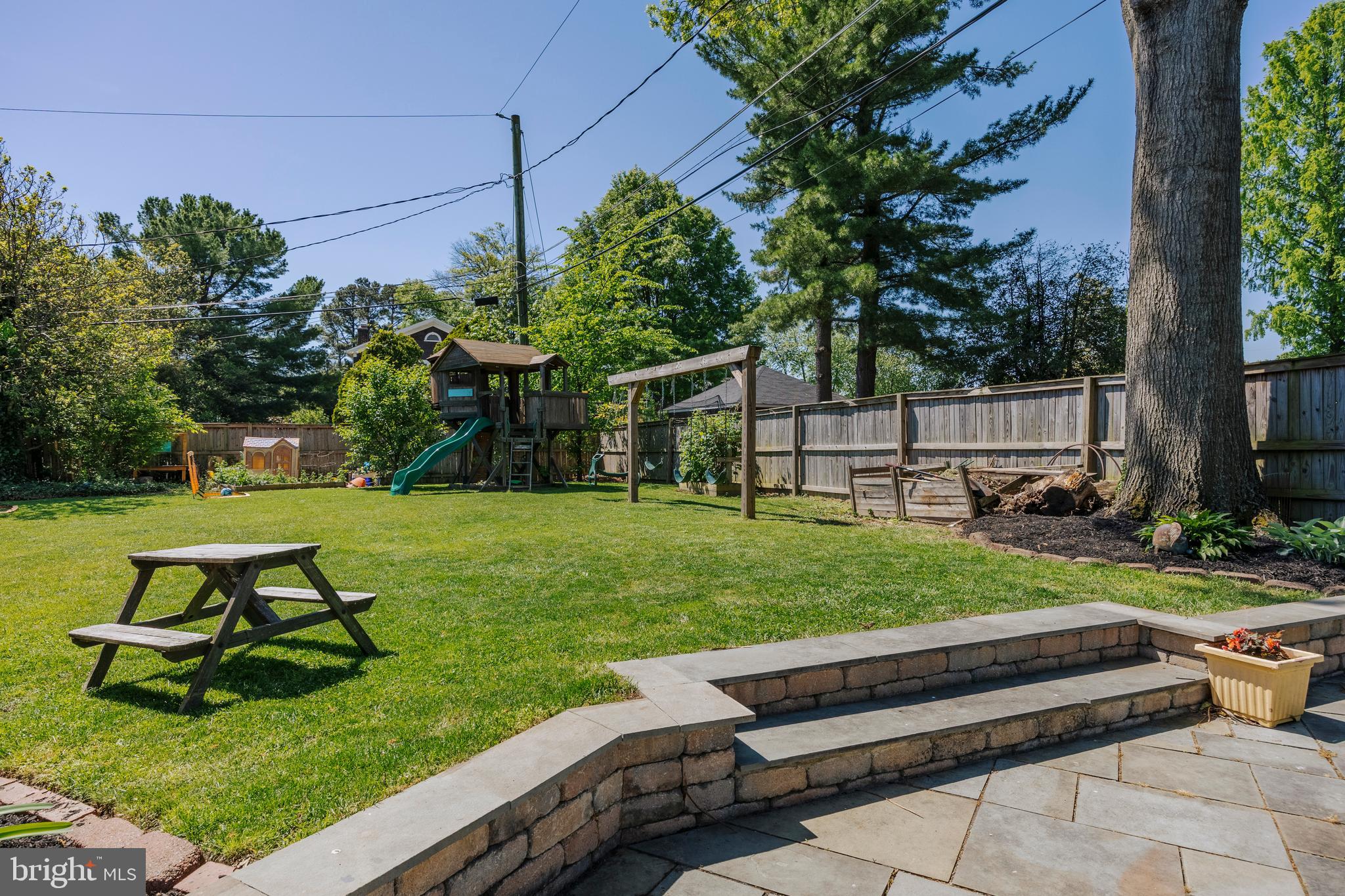 BEAUMONT GARDENS - Residential