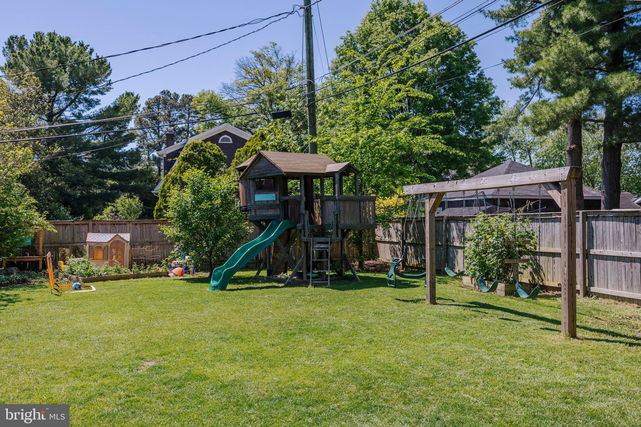 BEAUMONT GARDENS - Residential