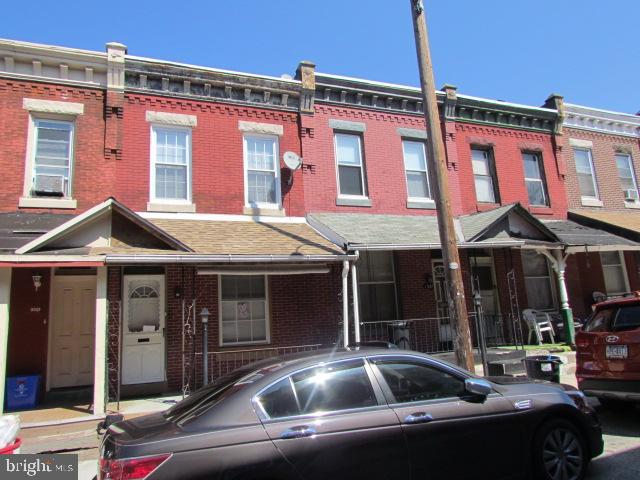 Modern and bright 3 bedroom, 1 bathroom house available in University City at 1325 S. May Street! This house features Hardwood Floors throughout. The kitchen has a dishwasher and access to the back patio Laundry is available on-site.
Just a few blocks from the University of the Sciences! Close to public transportation, shops and restaurants along Woodland Ave.