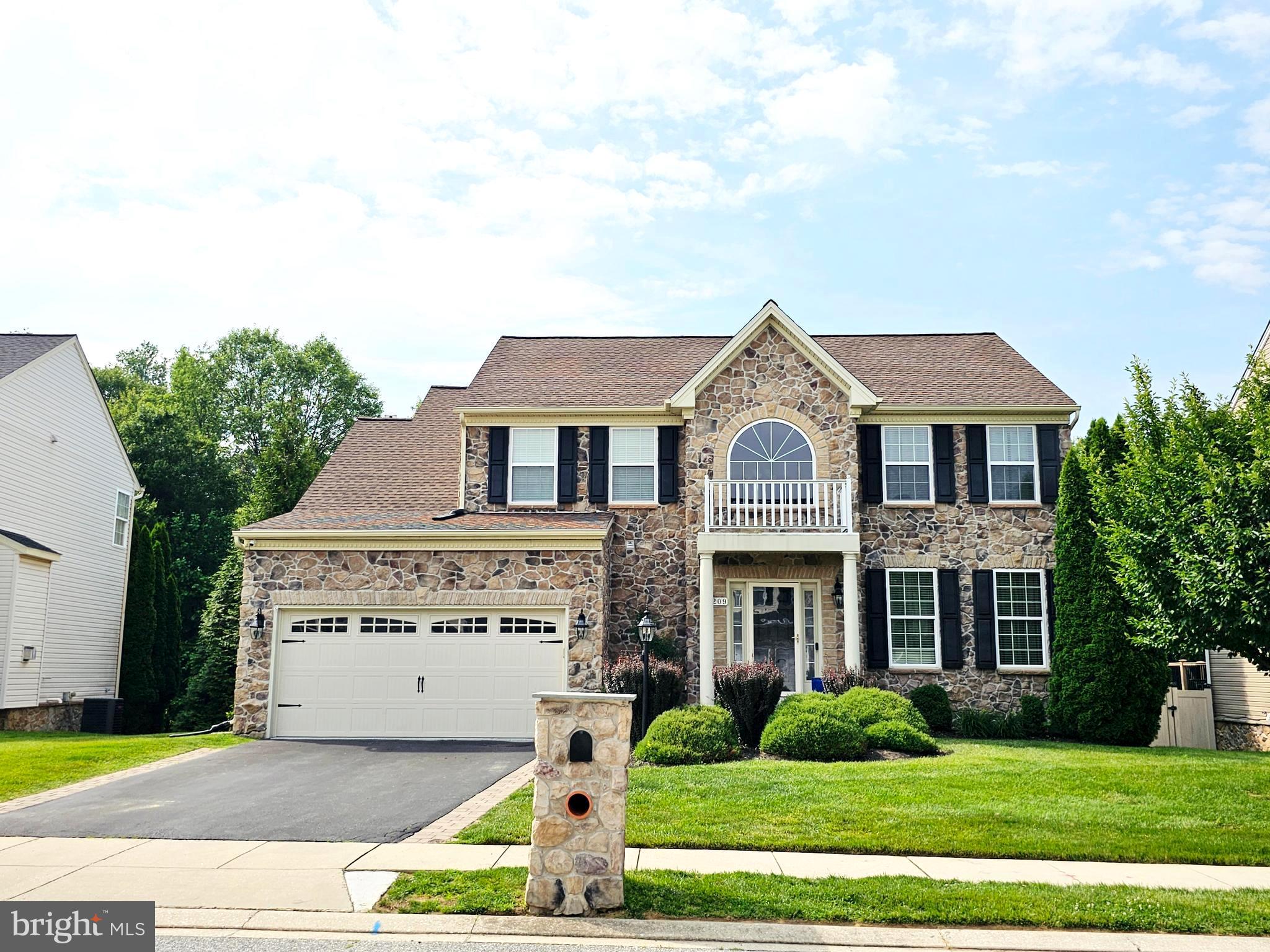 209 OAK VALLEY DRIVE