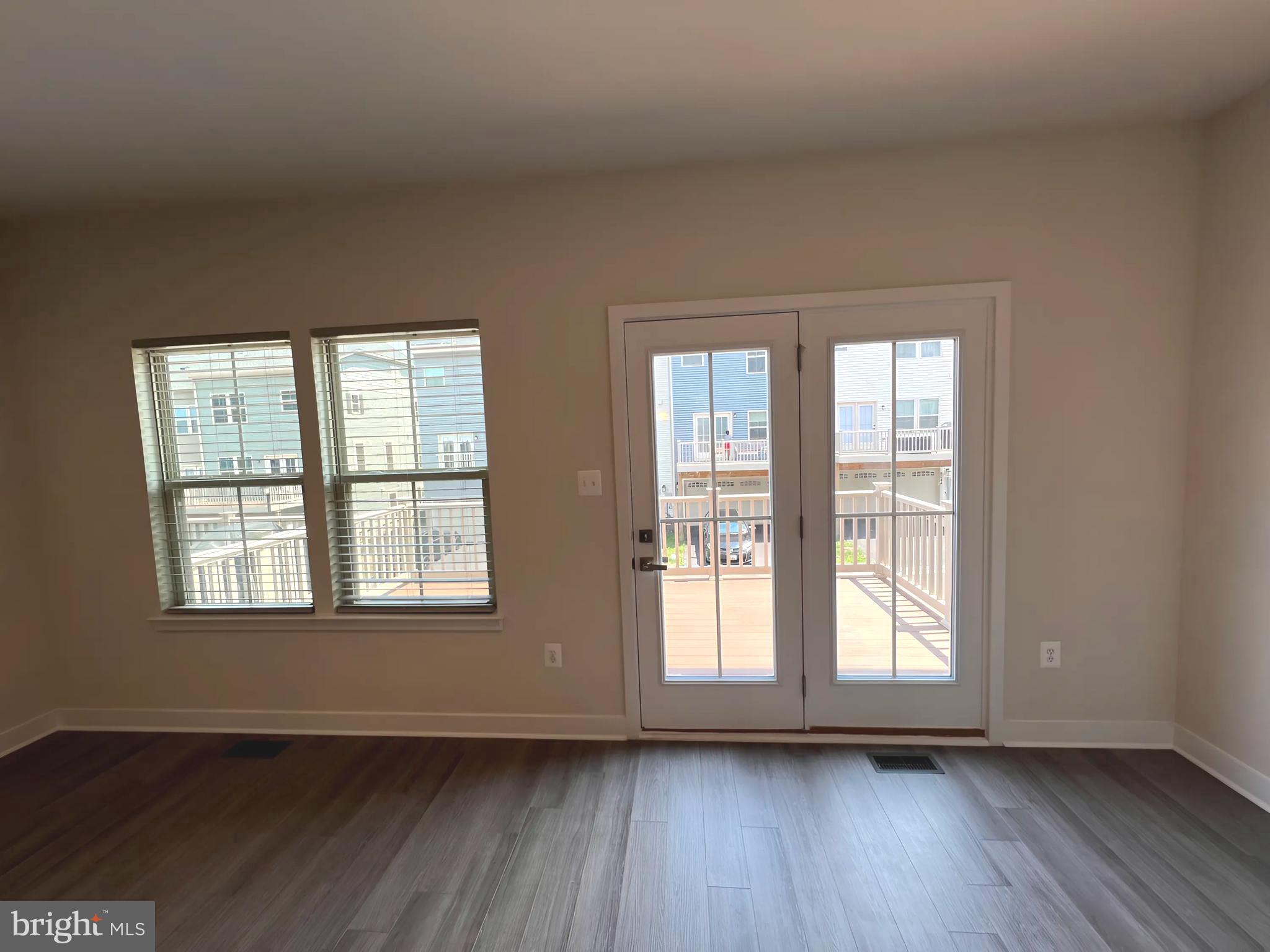 LAKE LINGANORE OAKDALE - Residential Lease