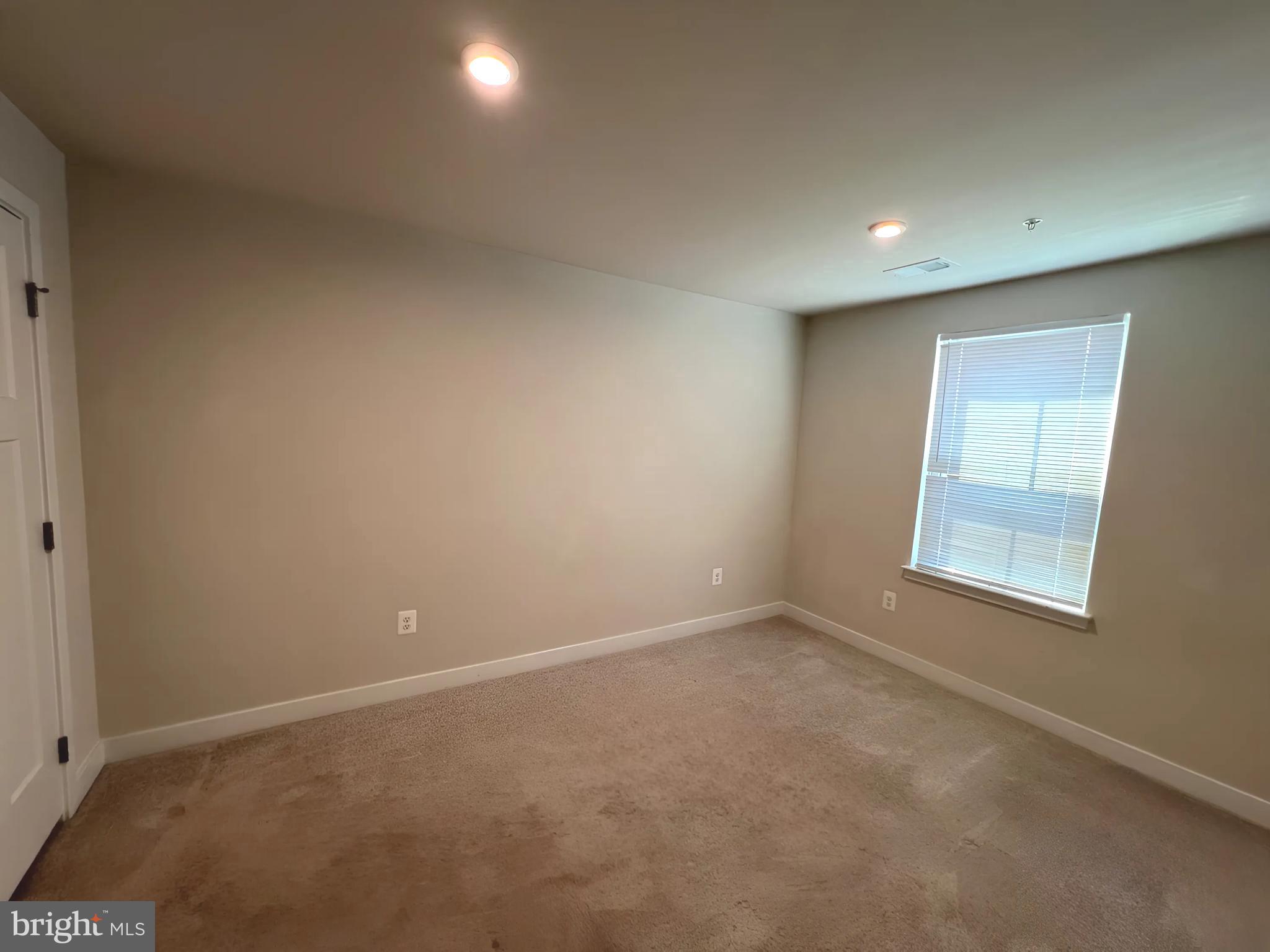 LAKE LINGANORE OAKDALE - Residential Lease