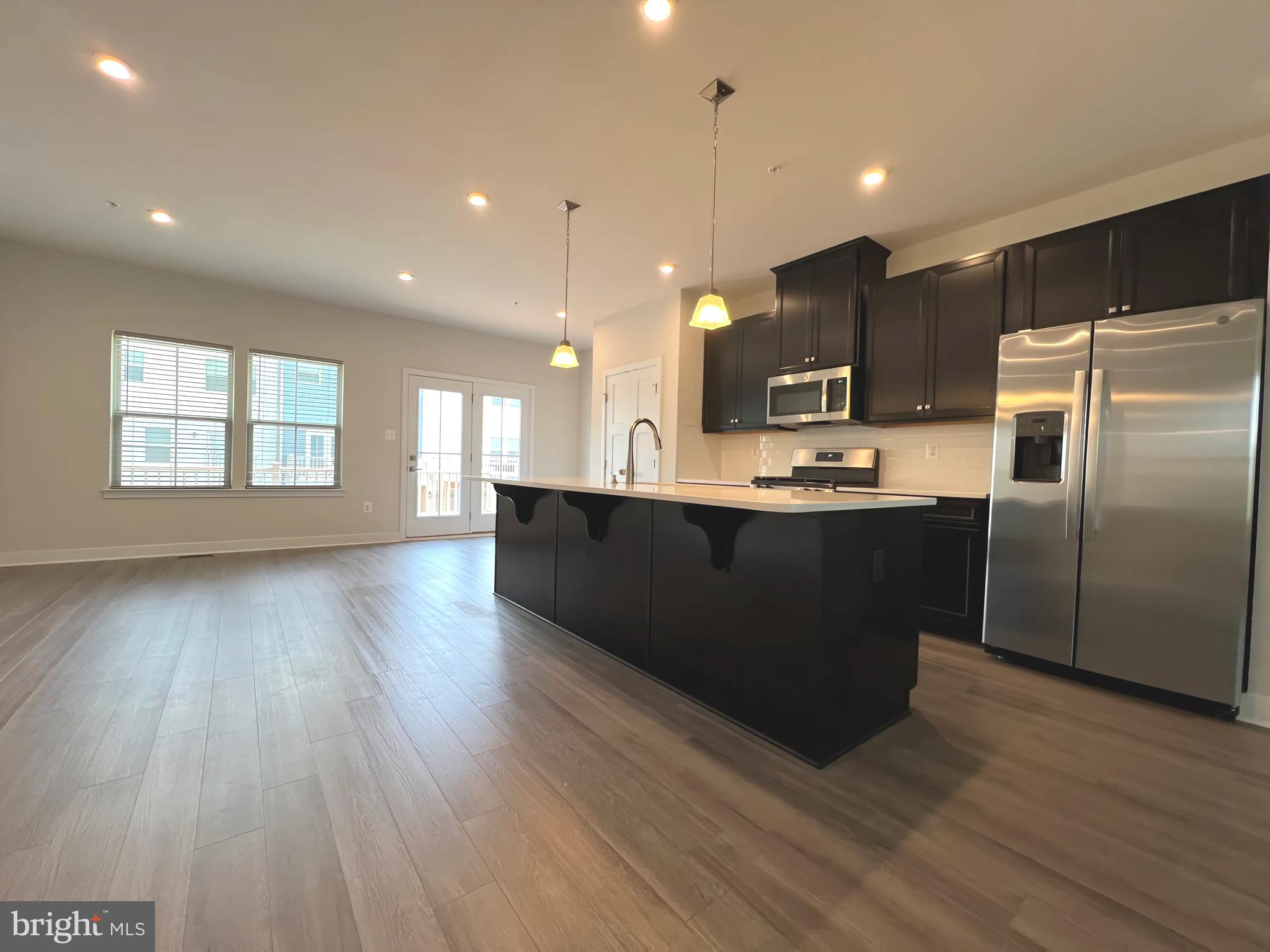 LAKE LINGANORE OAKDALE - Residential Lease