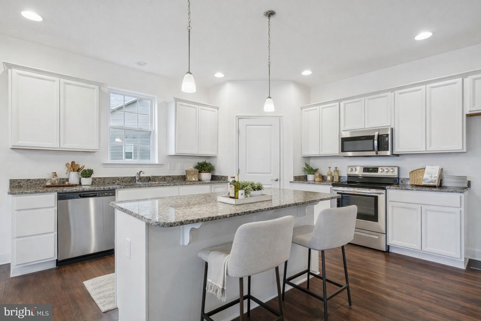 CUMBERLAND VILLAGE - Residential