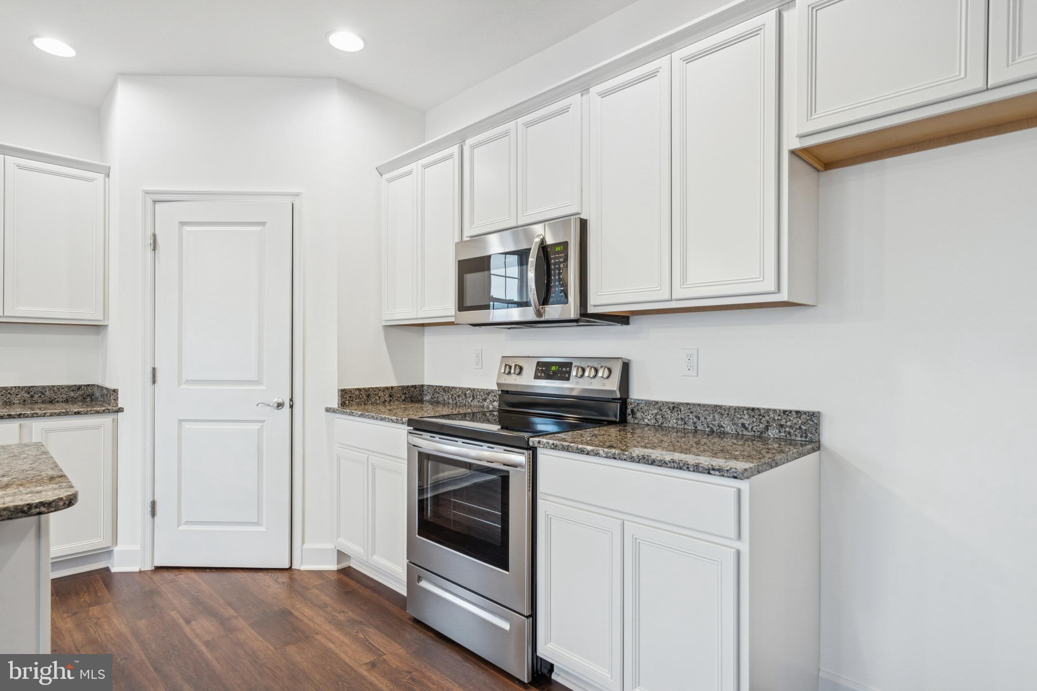 CUMBERLAND VILLAGE - Residential