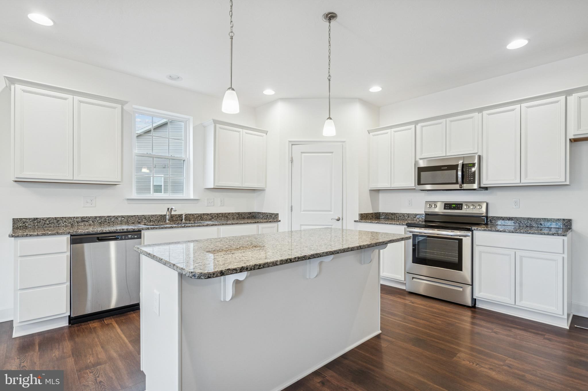 CUMBERLAND VILLAGE - Residential