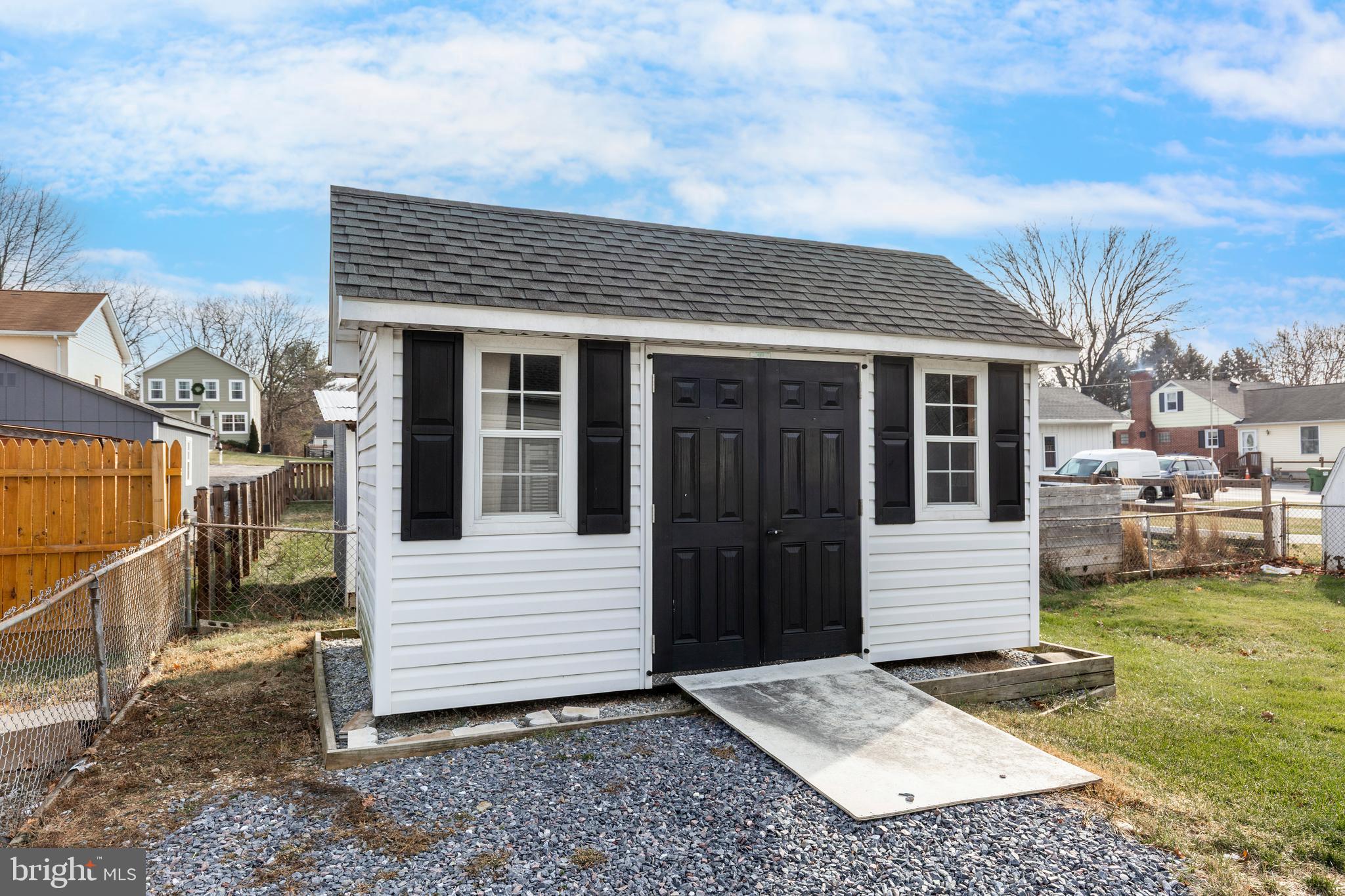 BUCKINGHAM VIEW - Residential